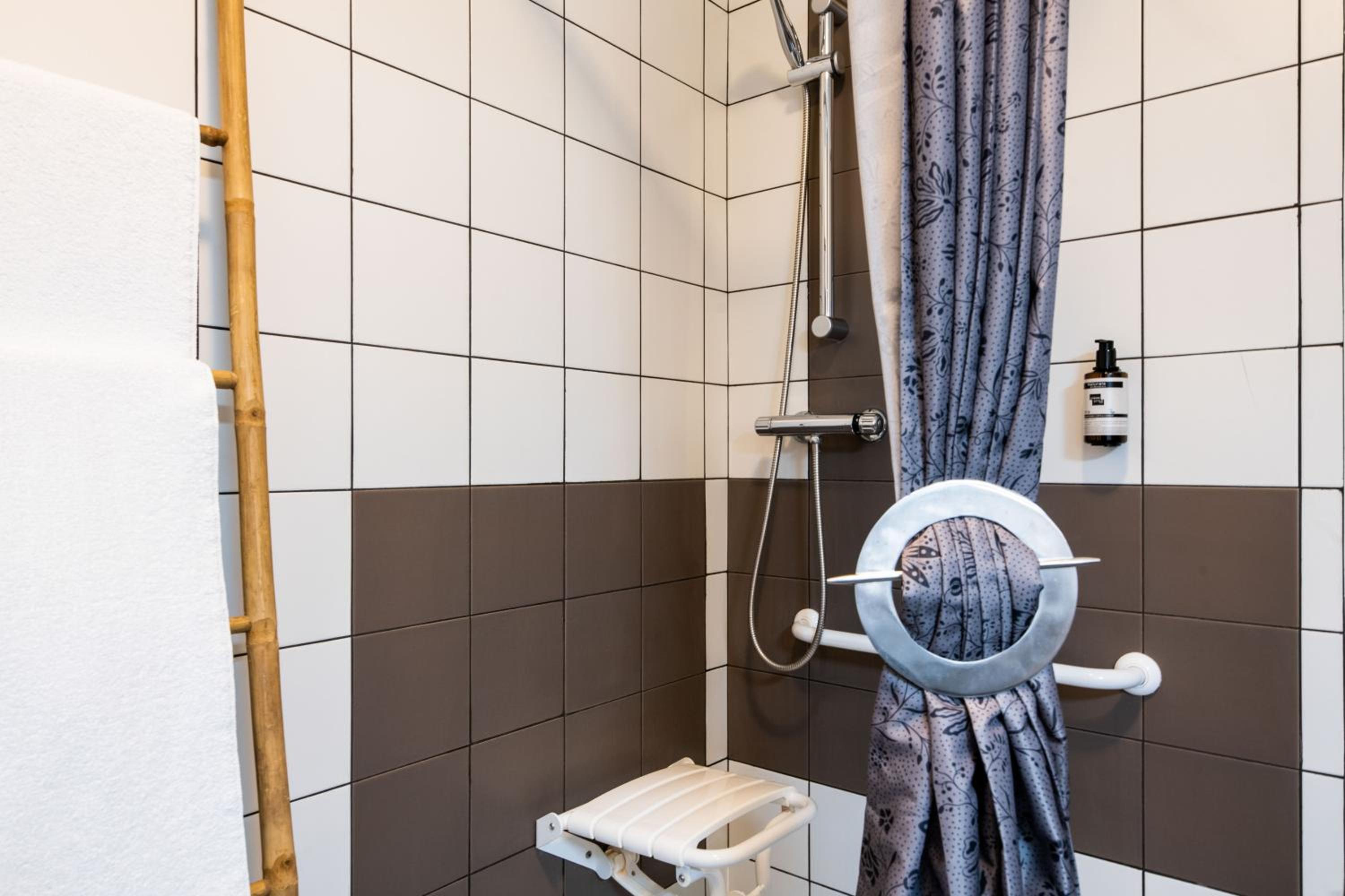 Superior Double Room - Photo 8