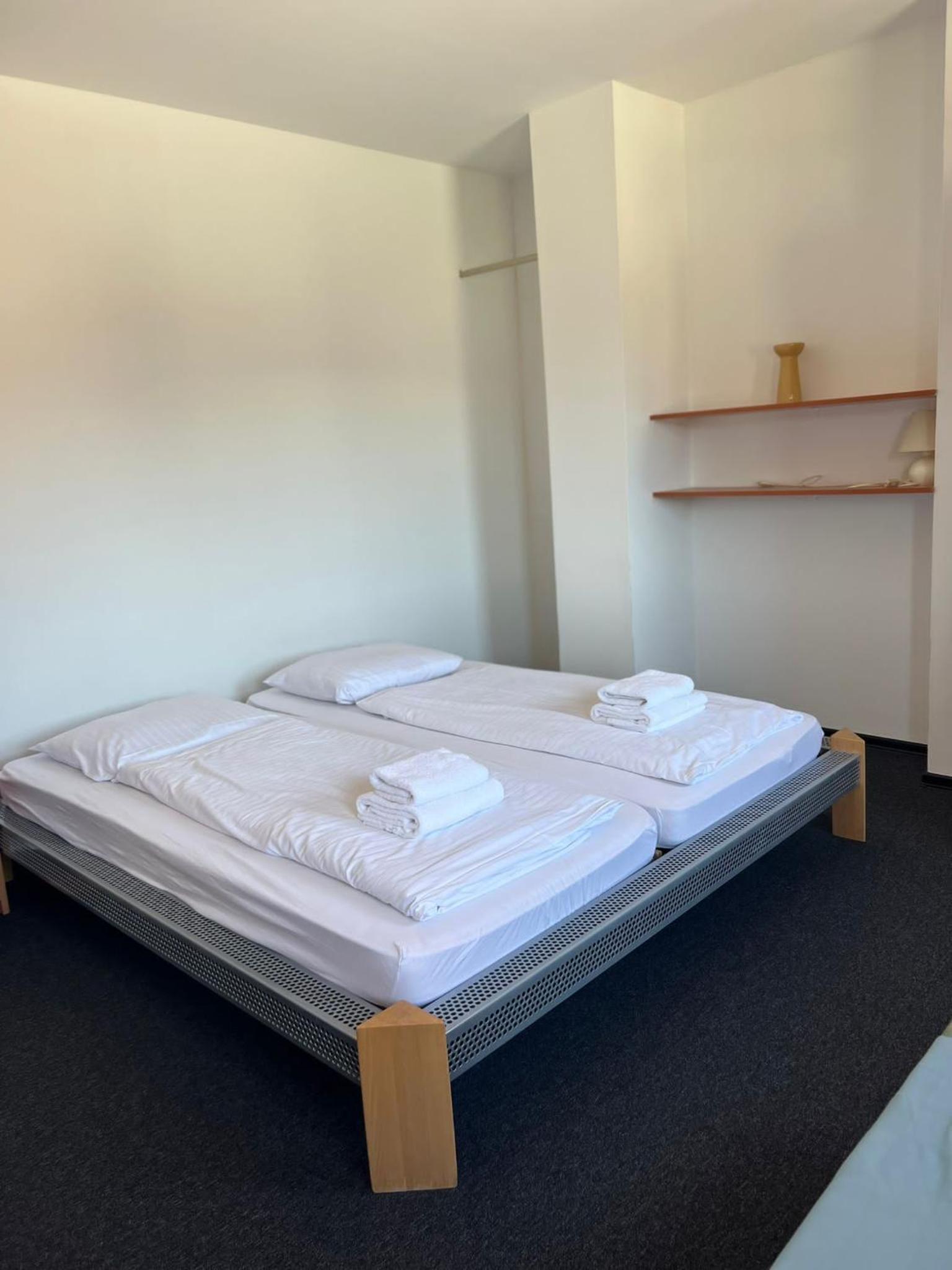 Economy Twin Room photo 1
