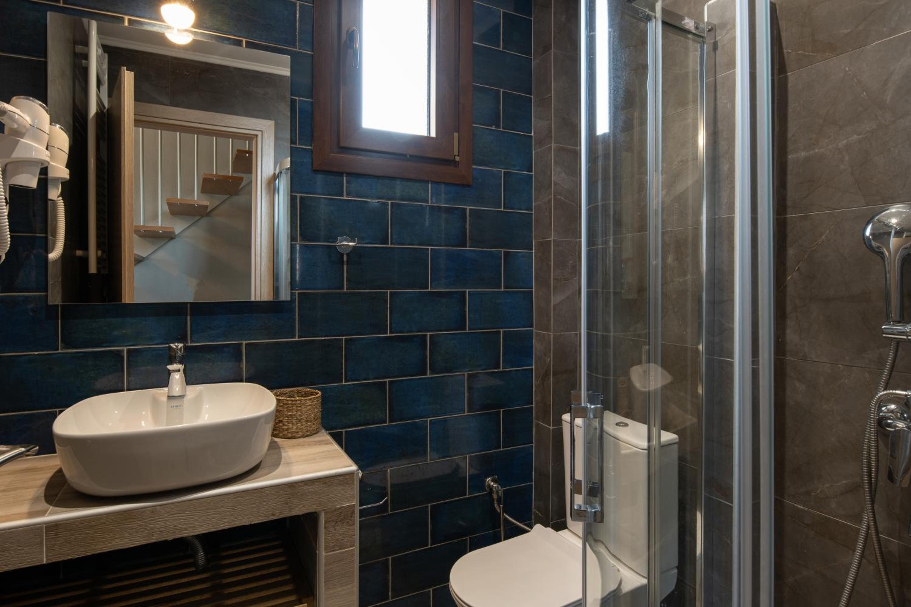 Two-Bedroom Suite - Photo 13