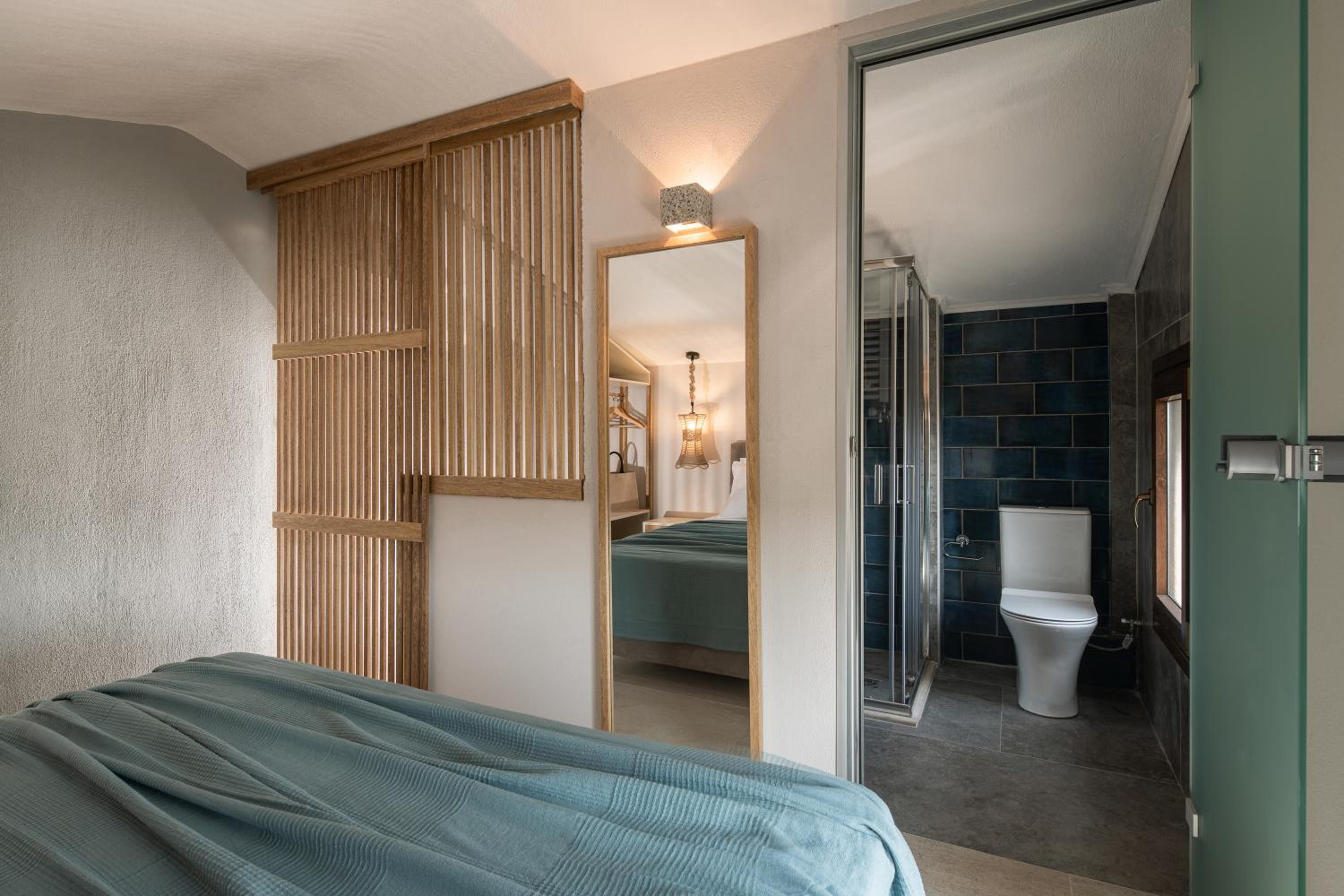 Two-Bedroom Suite - Photo 6