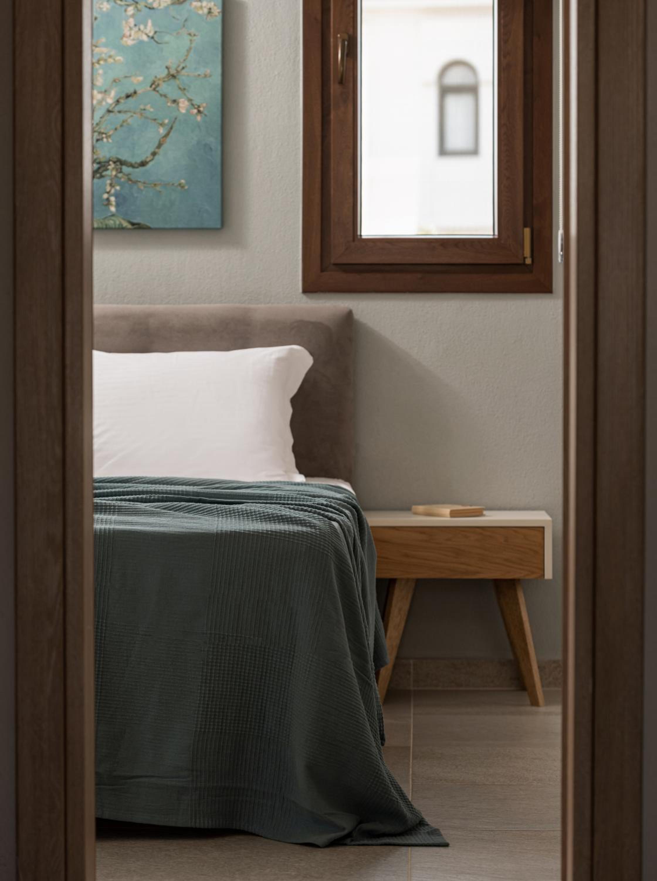 Two-Bedroom Suite - Photo 7