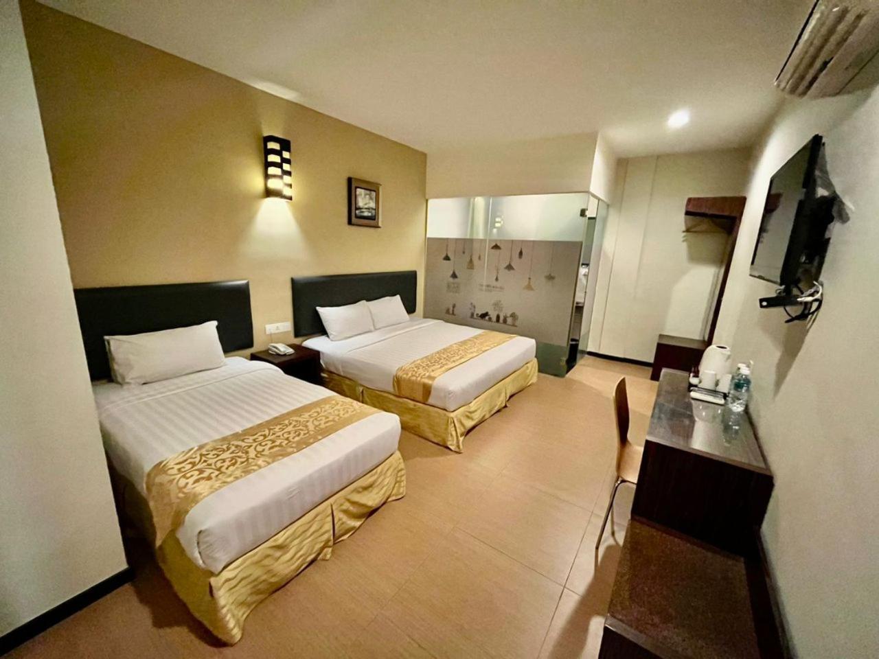 Triple Room