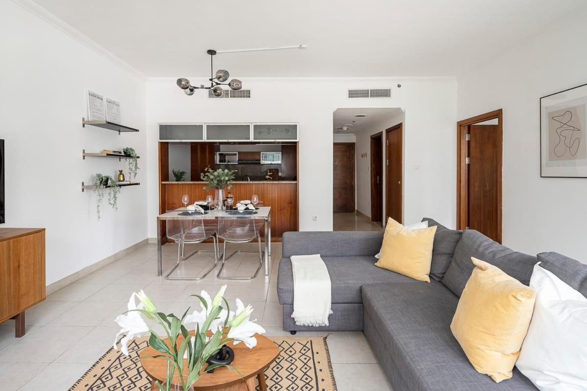 Apartment photo 3