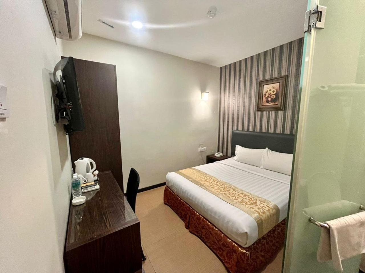 Superior Queen Room