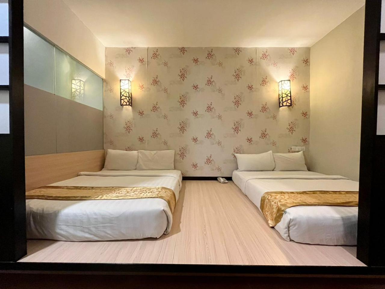 Japanese-Style Room