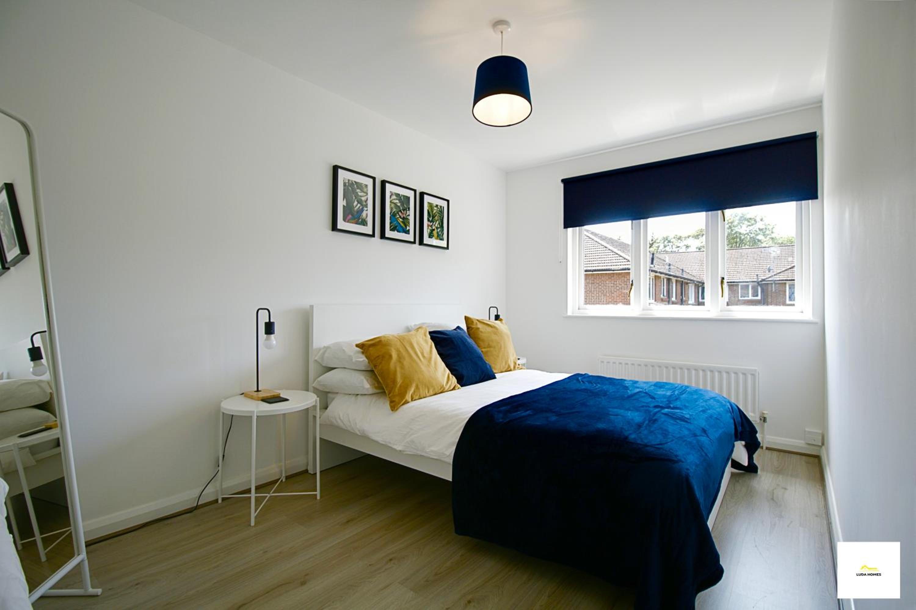 One-Bedroom Apartment photo 2