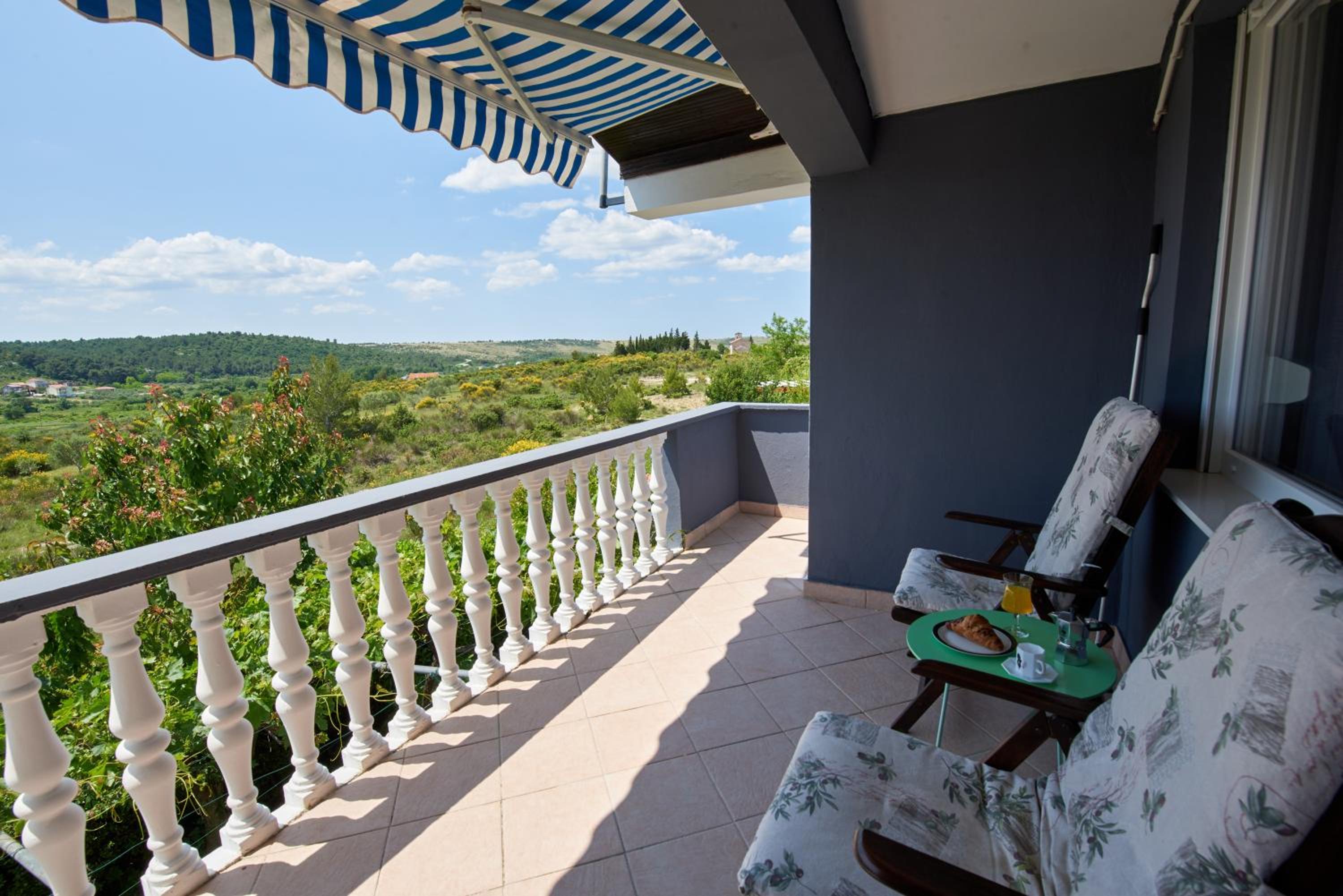 Apartment With Sea View photo 3