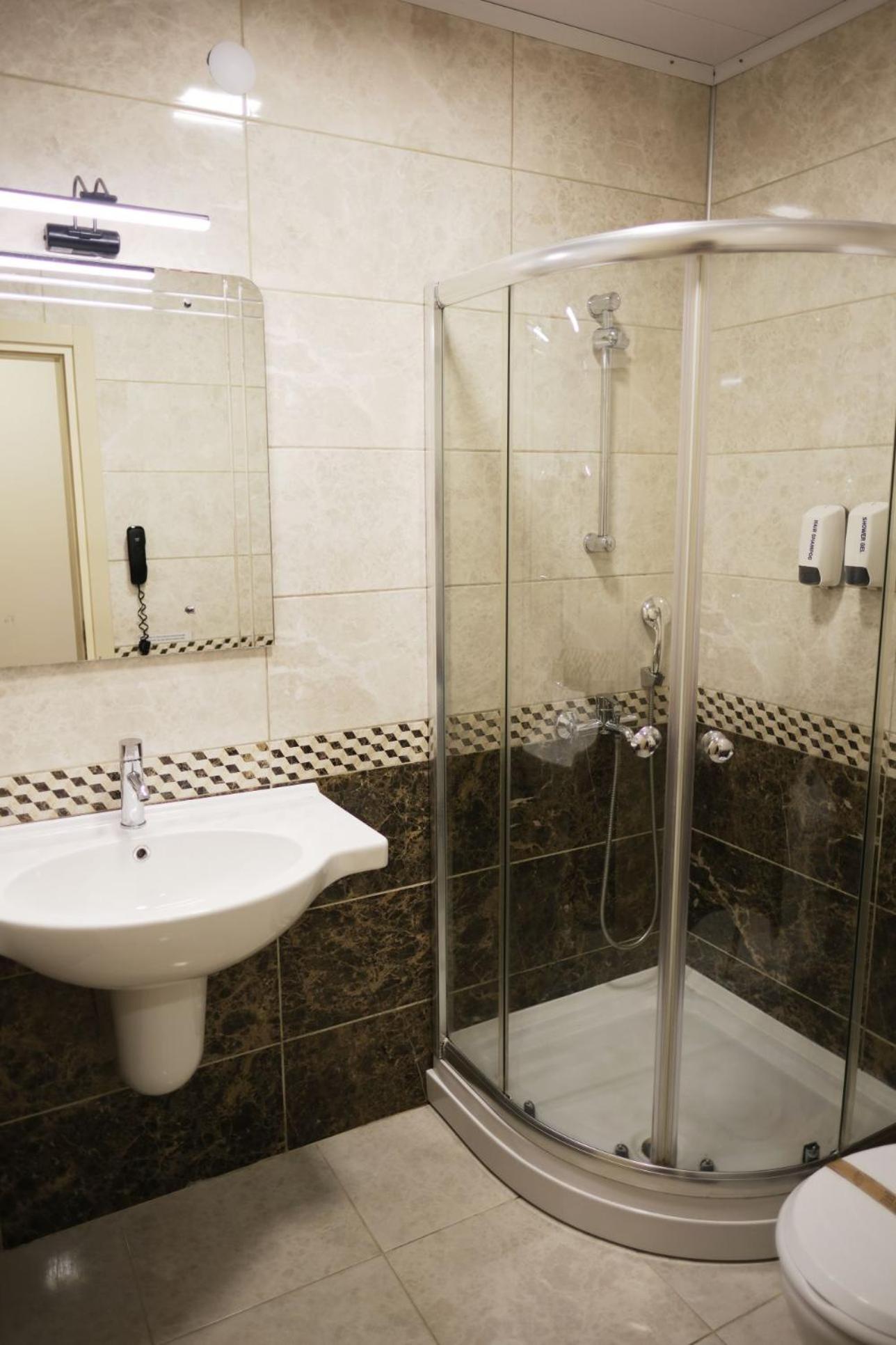 Superior Triple Room photo 3