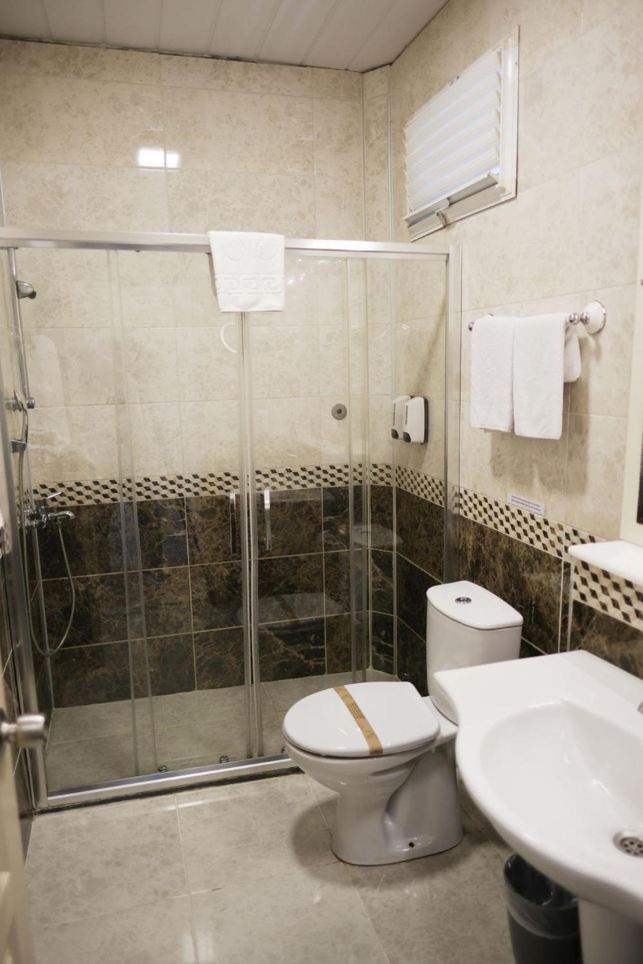 Standard Double Or Twin Room photo 2