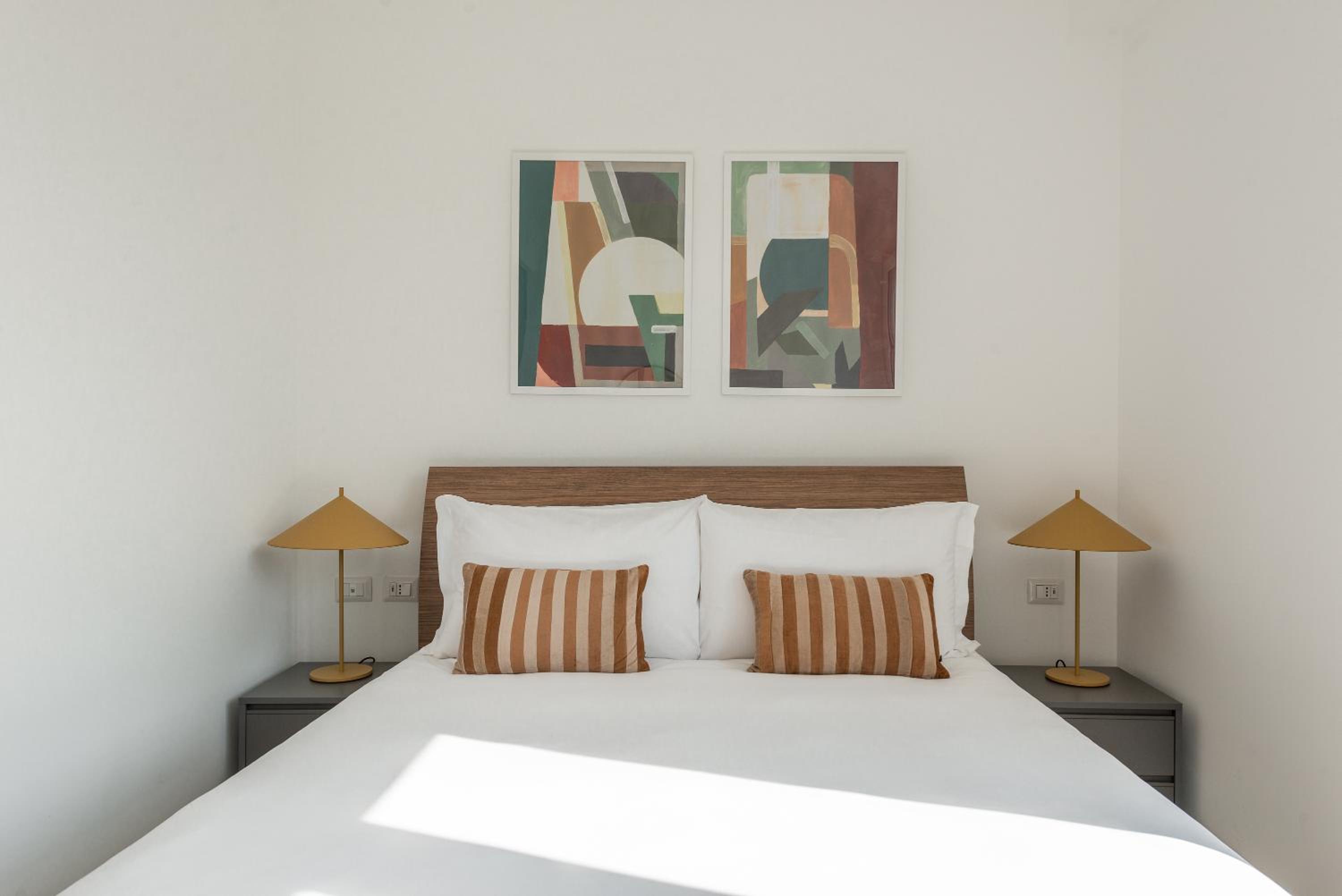 Two-Bedroom Apartment with Balcony photo 1