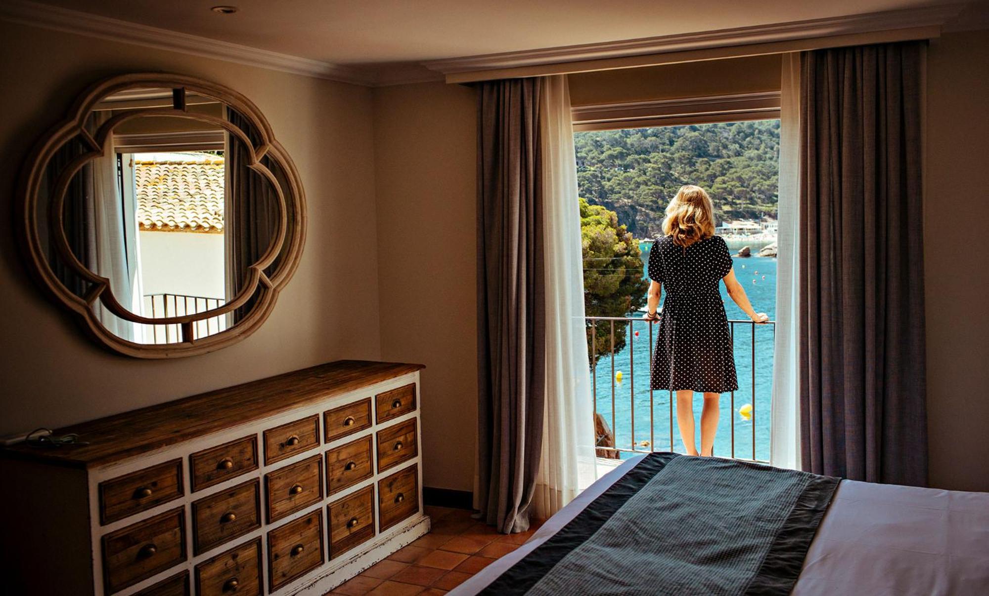 Two-Bedroom Deluxe Apartment with Sea View photo 2