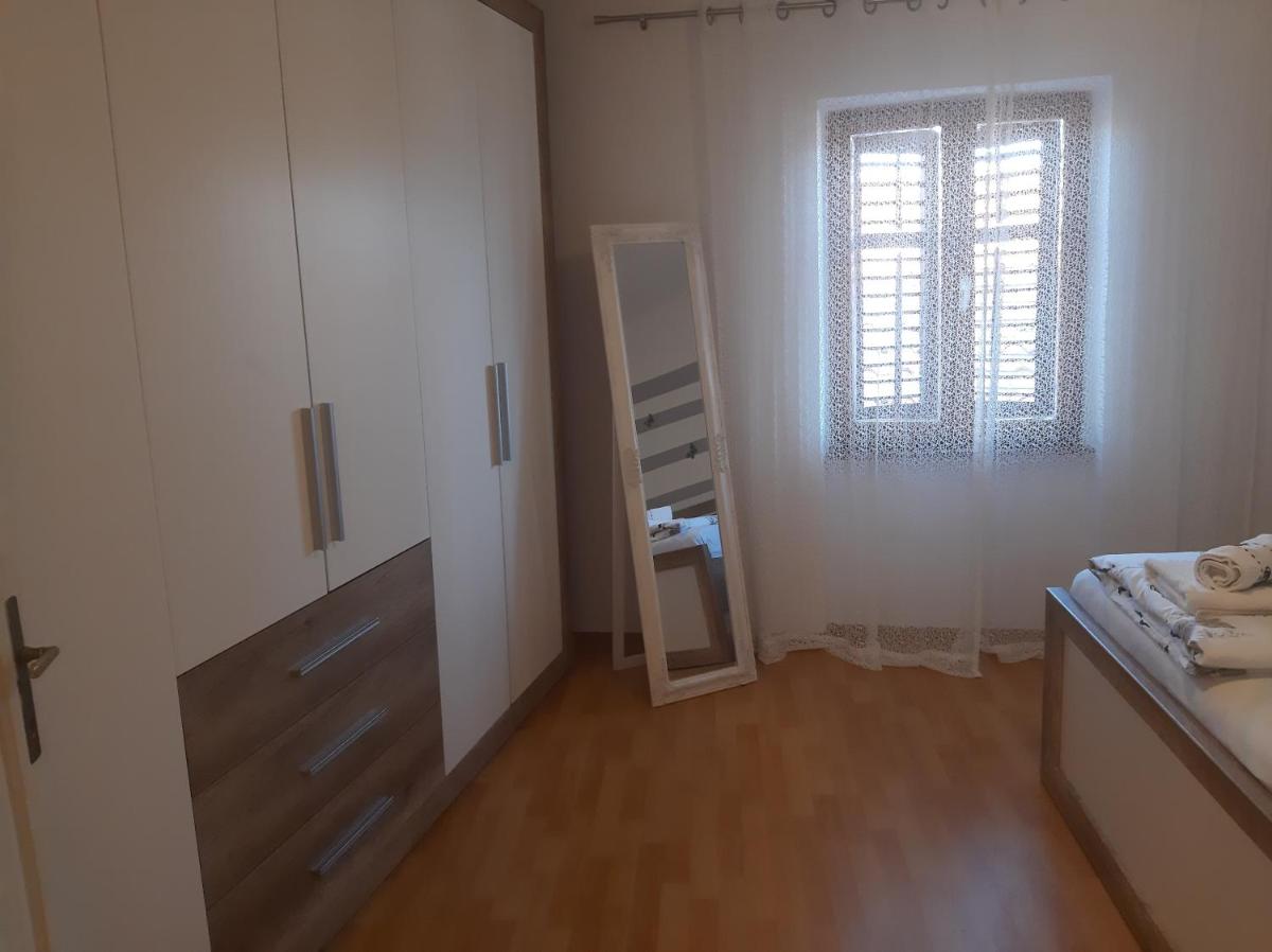 Two-Bedroom Holiday Home with Balcony photo 3