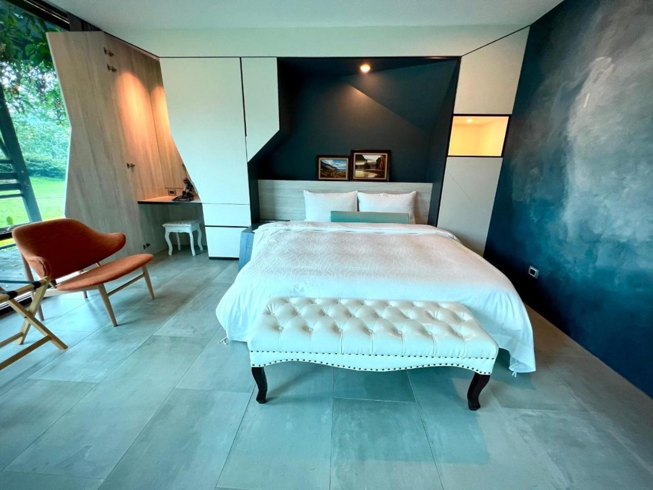 Queen Room with Garden View photo 3