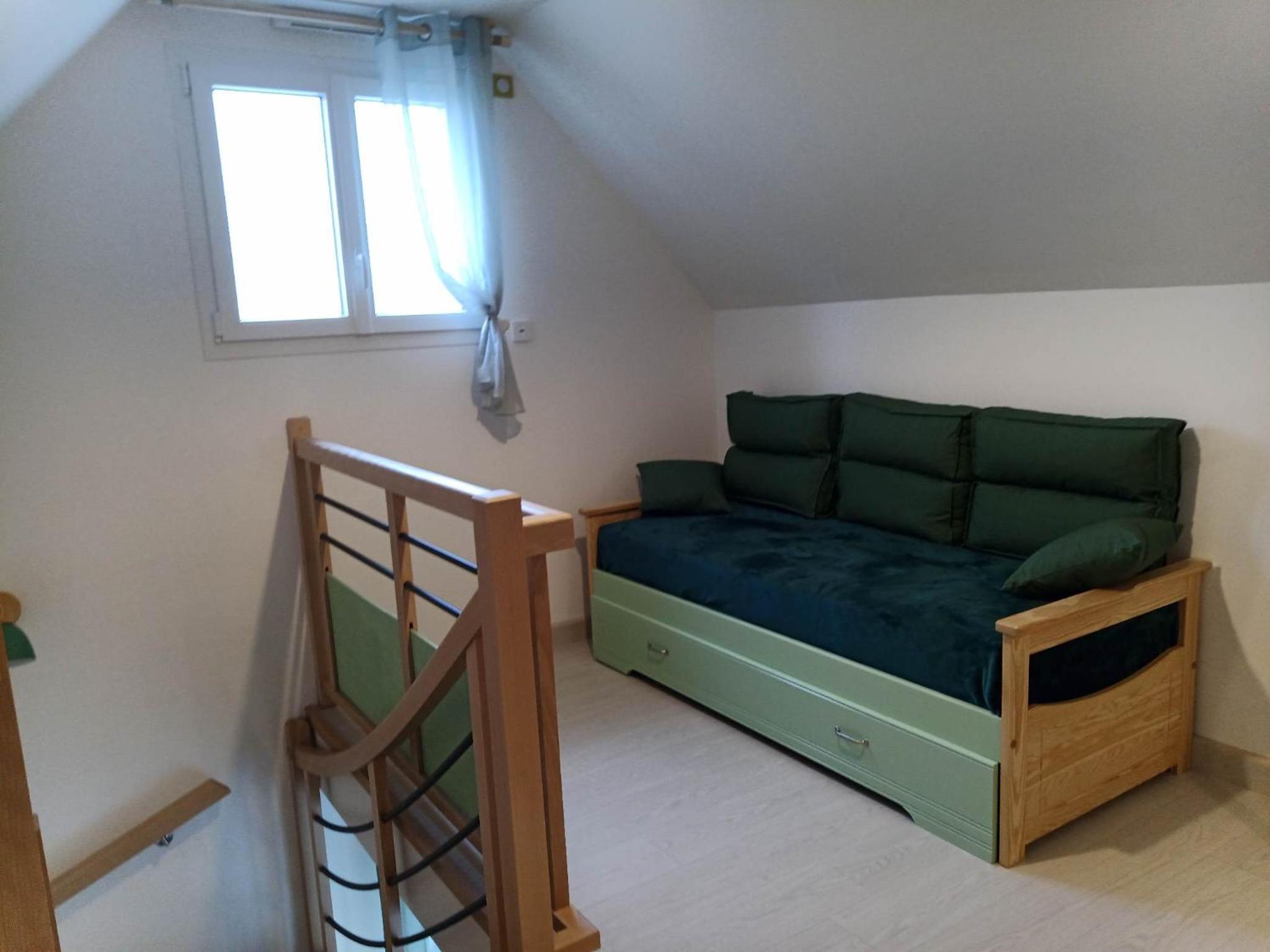 One-Bedroom Apartment - Photo 2
