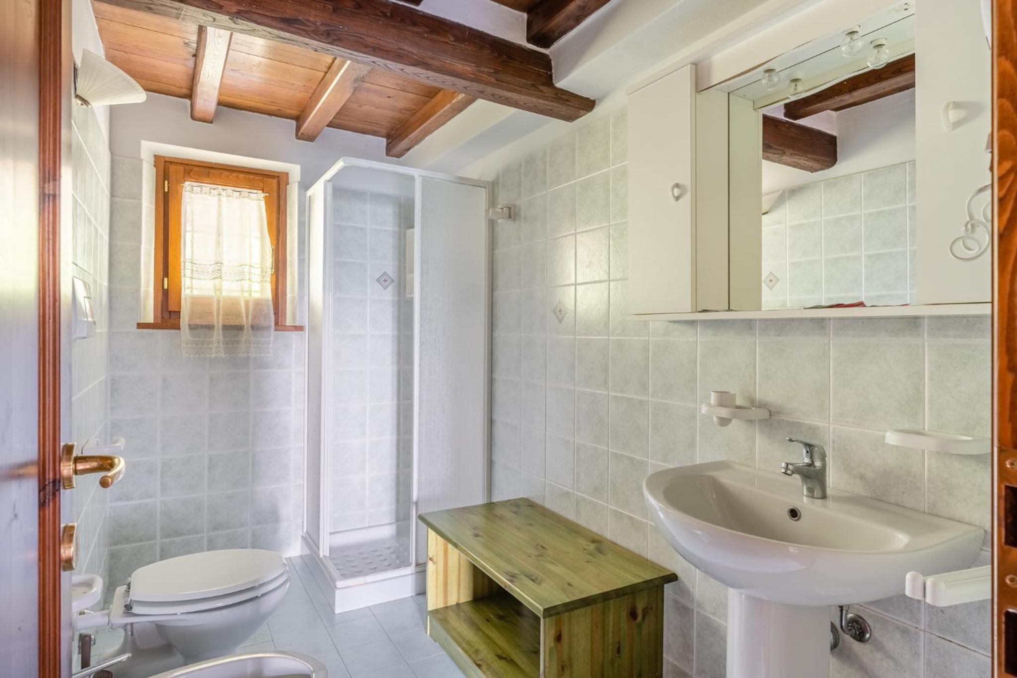 One-Bedroom Apartment with Garden View photo 2