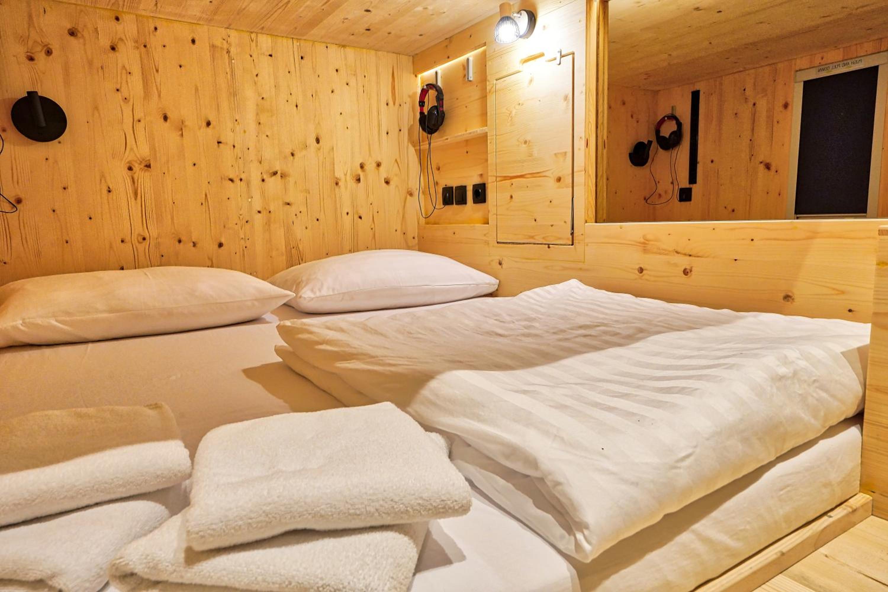 Standard Double Capsule - Photo 17