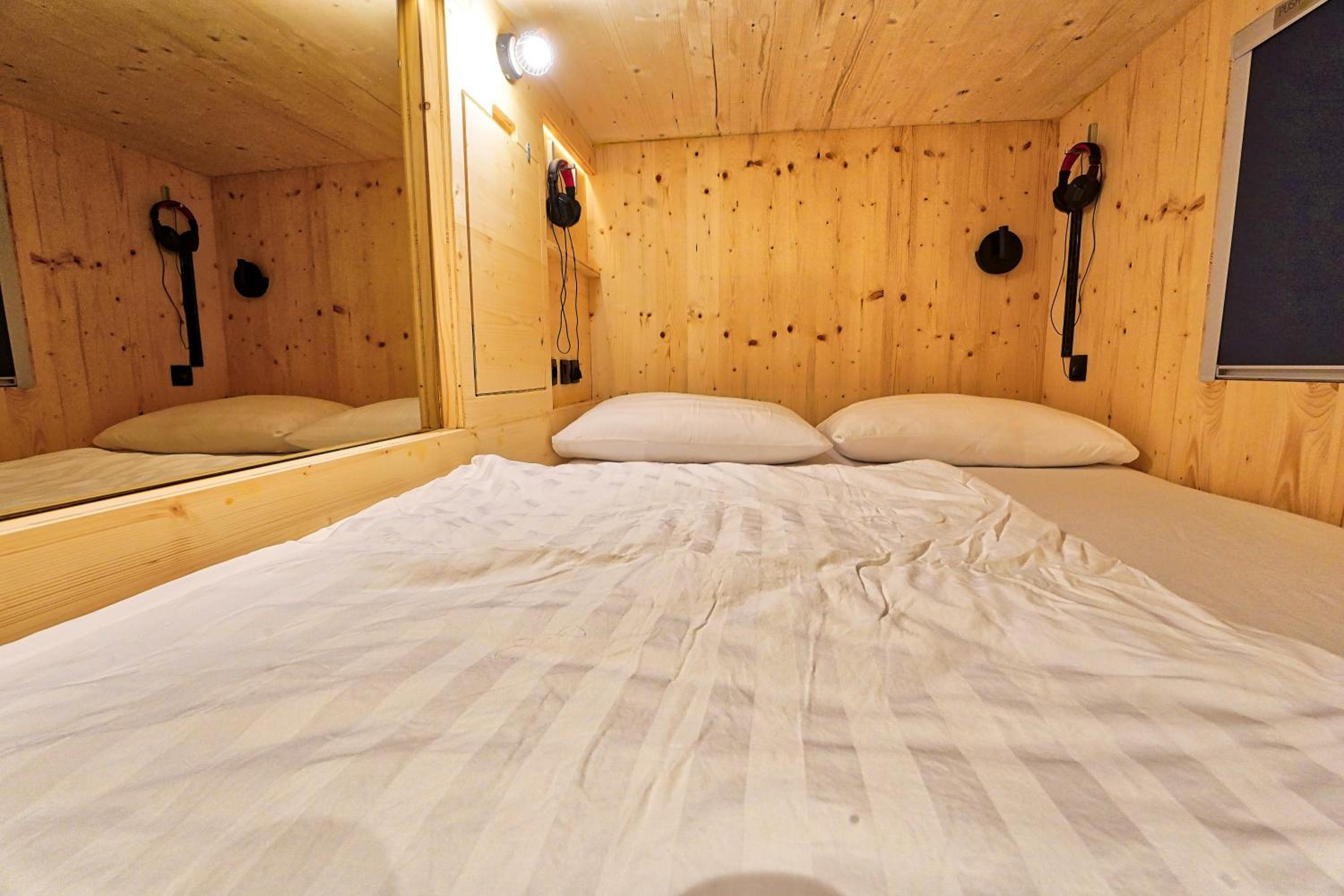 Standard Double Capsule - Photo 16