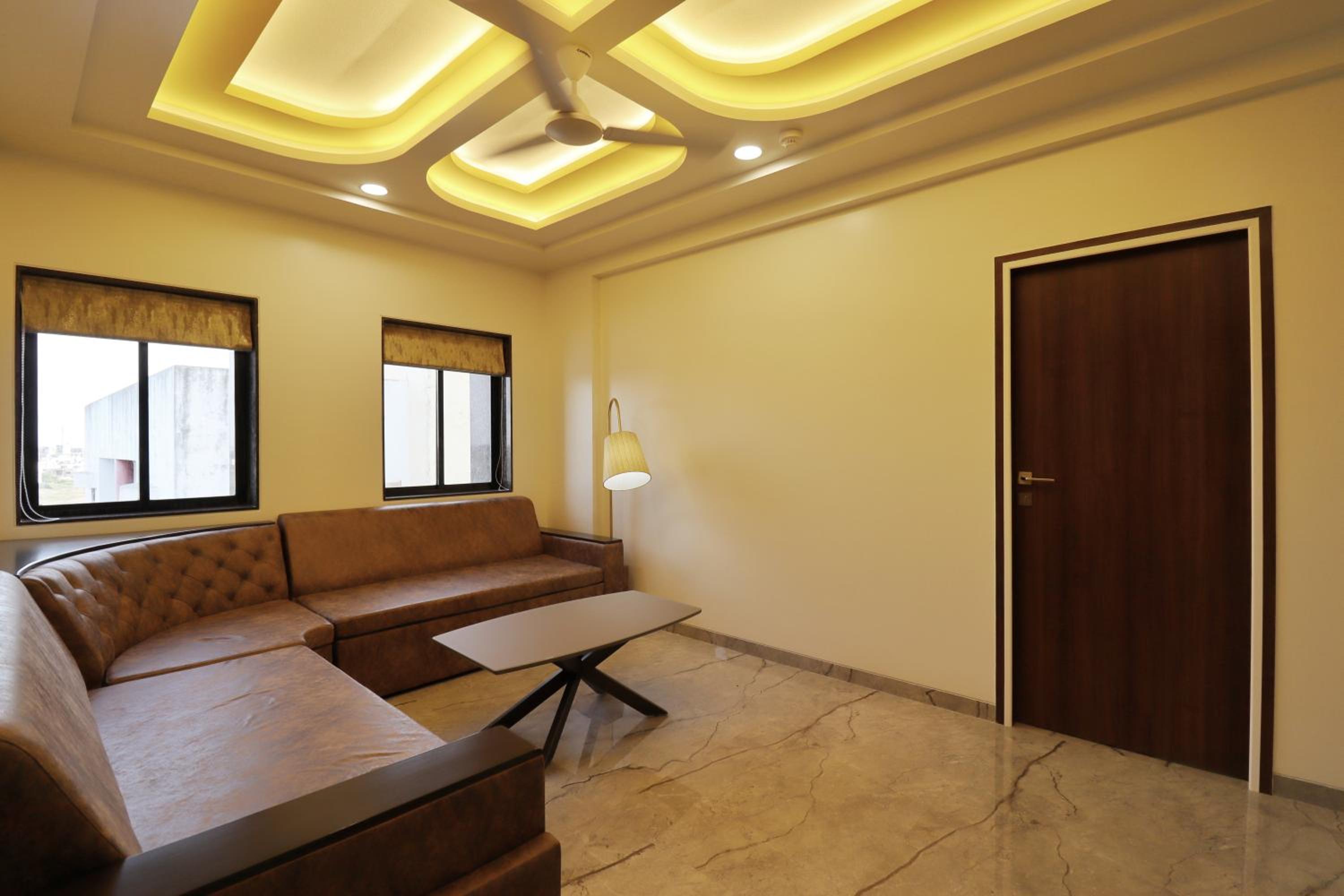 Suite - Photo 4