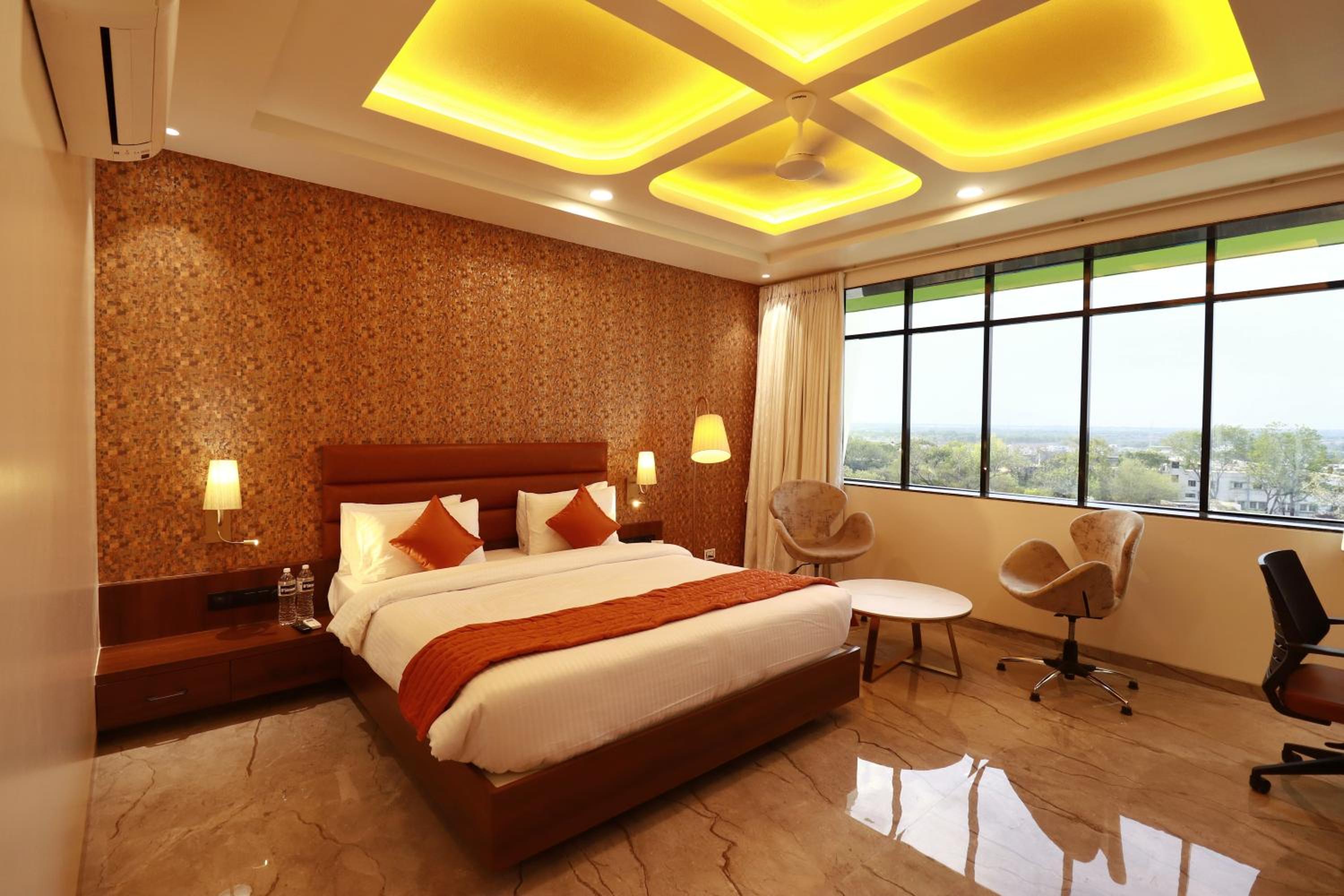 Superior King Room - Photo 6