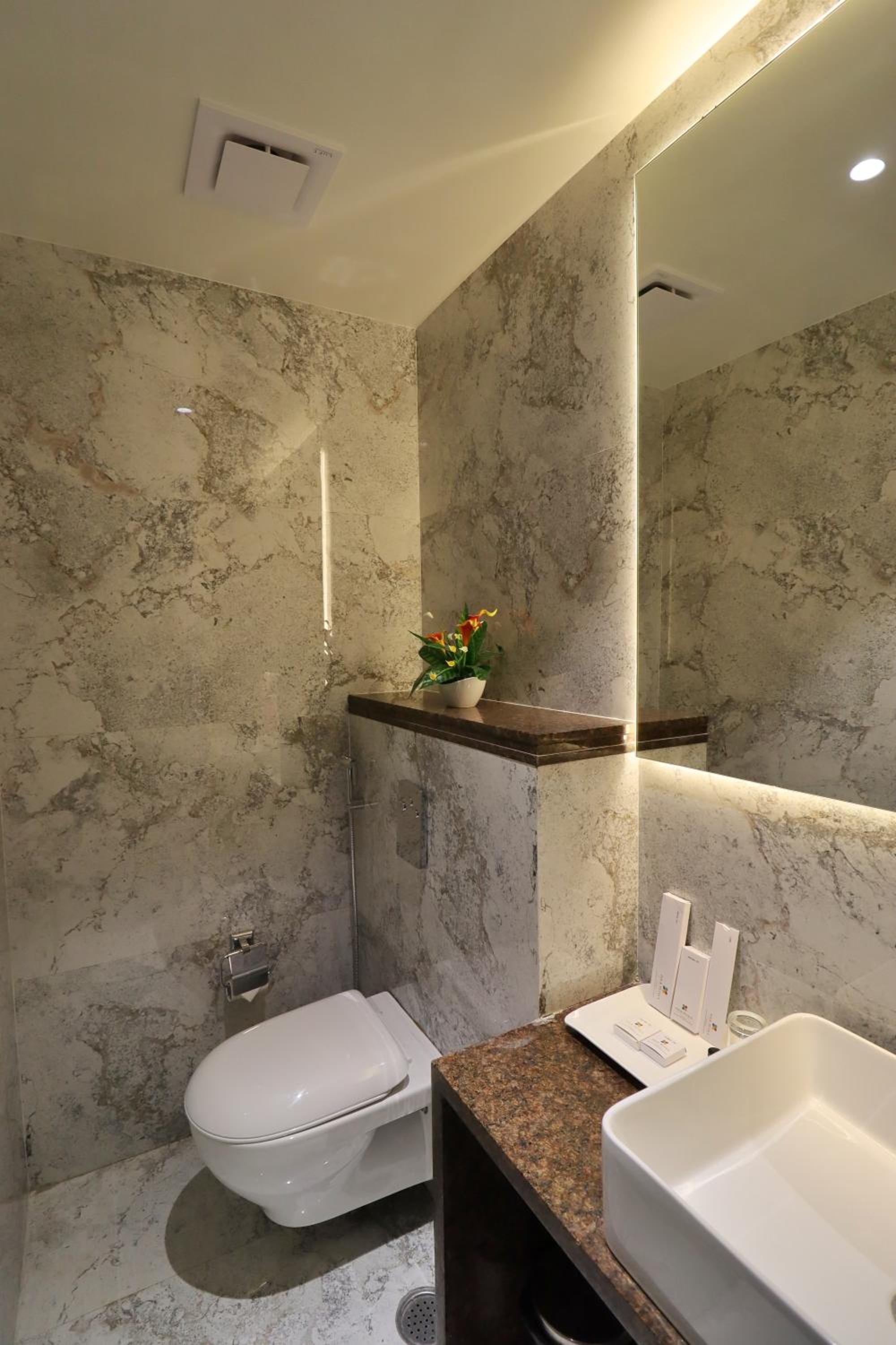 Superior King Room - Photo 5