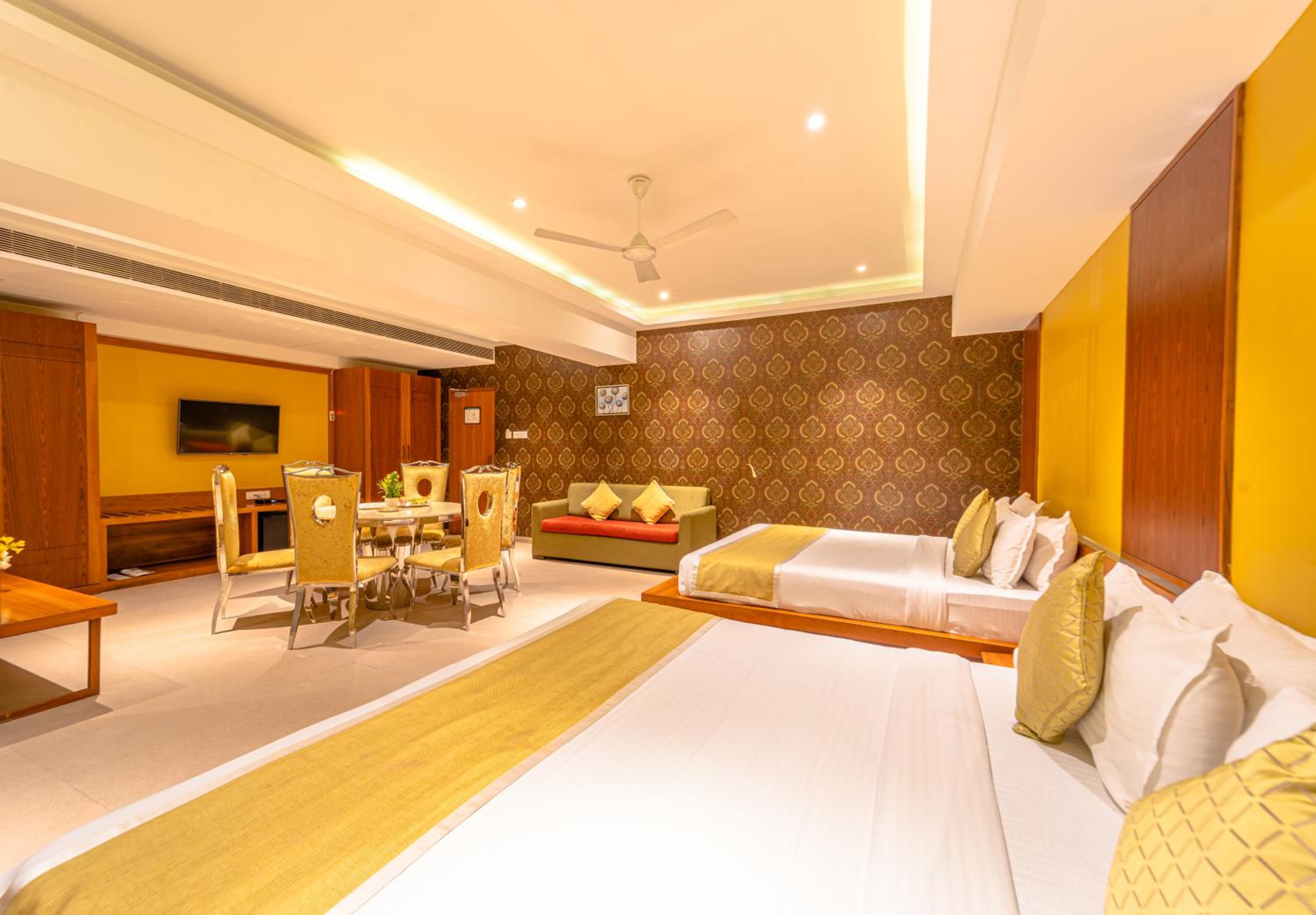 Family Room - Photo 13