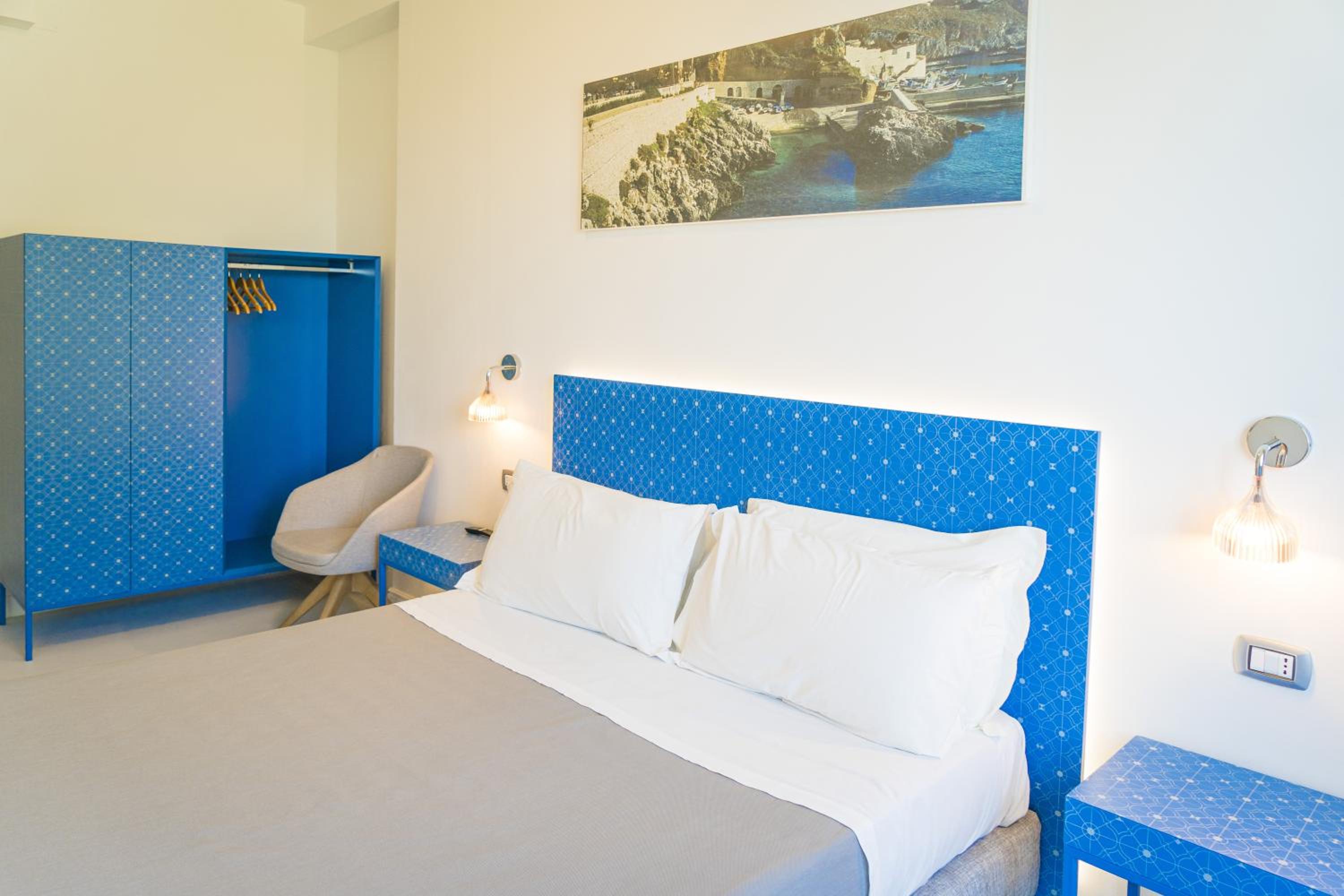 Comfort Double Room with Partial Sea View - Photo 1
