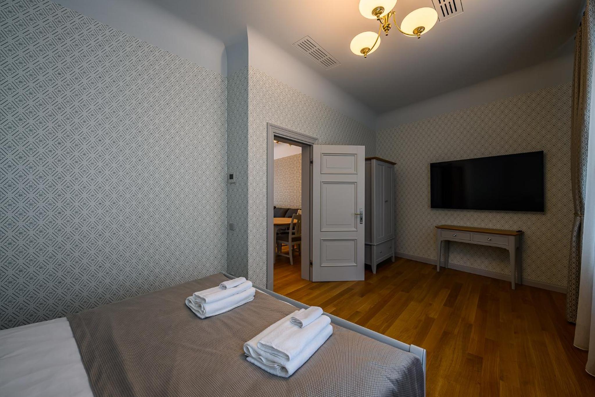 Two-Bedroom Mansard  photo 3