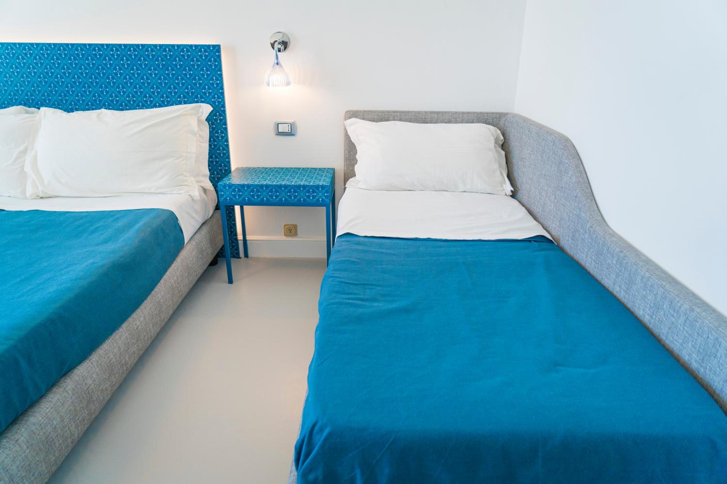 Triple Room with Sea View - Photo 4