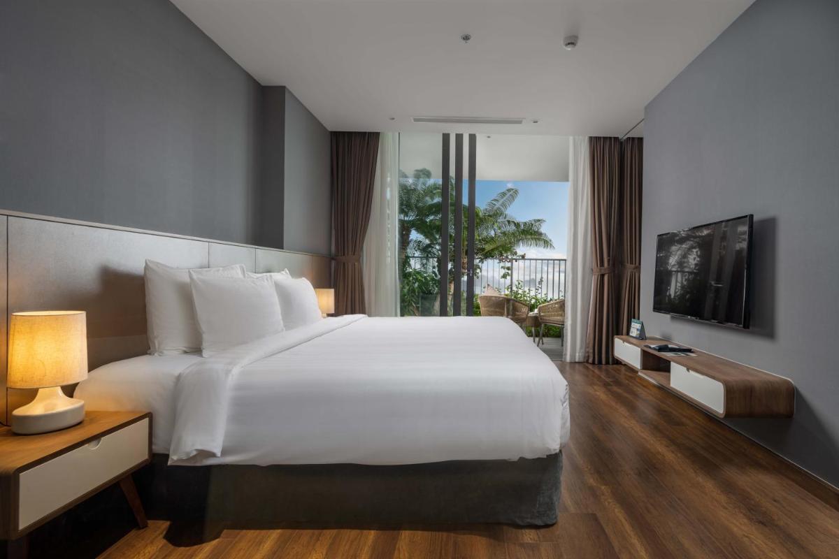1 Premier Ocean Residence photo 3