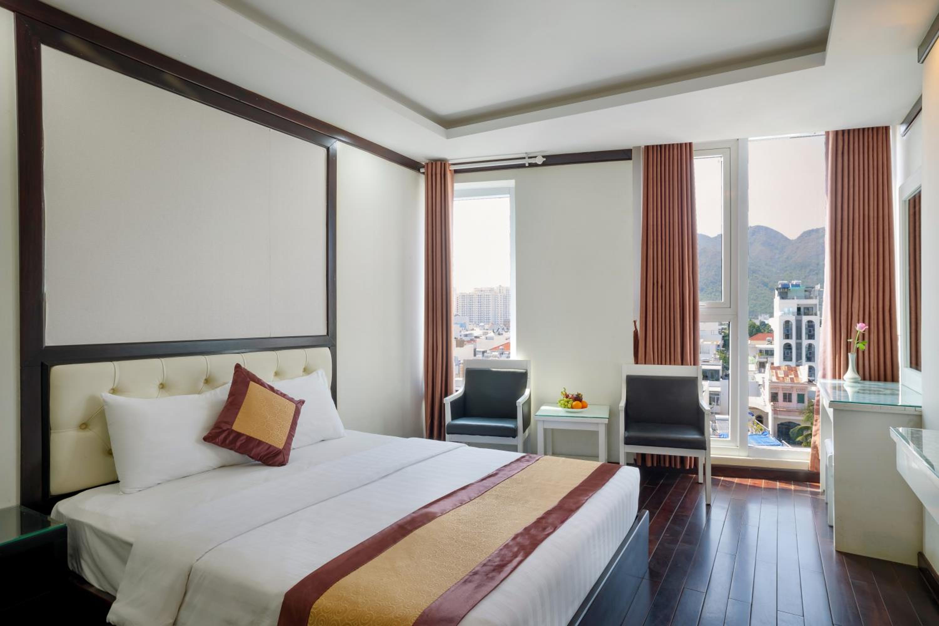 Superior Queen Room - Photo 1