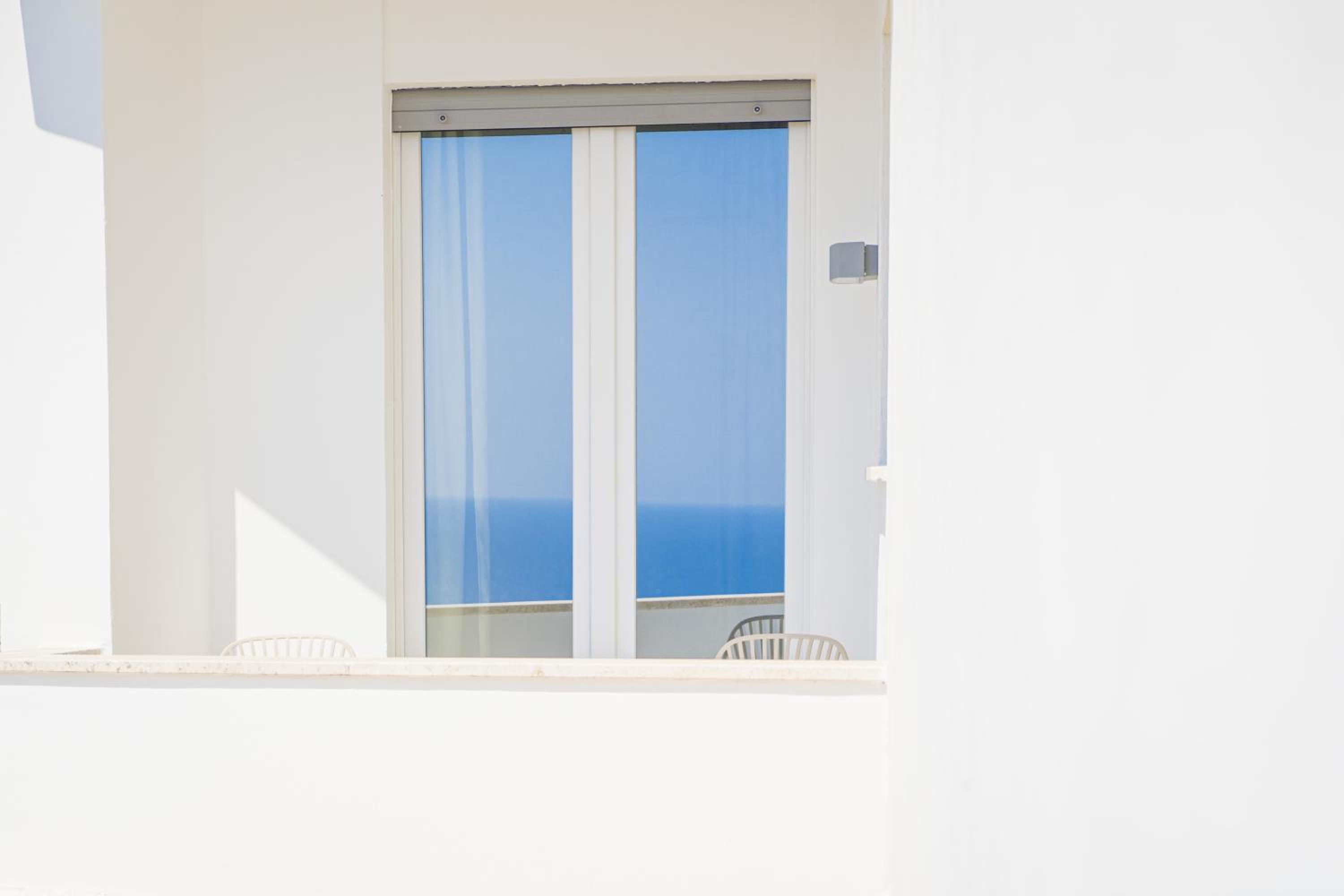 Family Room with Sea View - Photo 10
