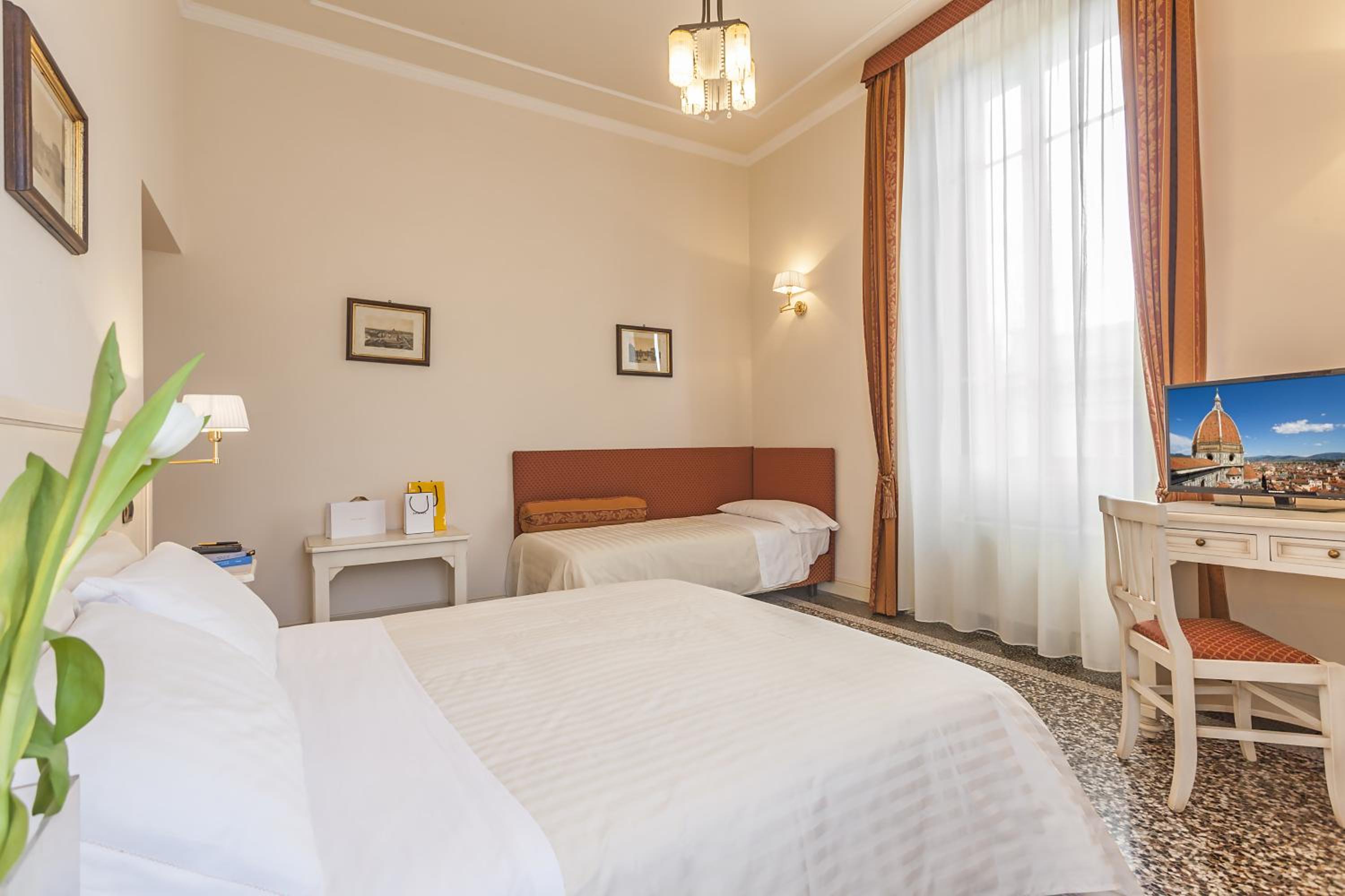 Classic Triple Room photo 1