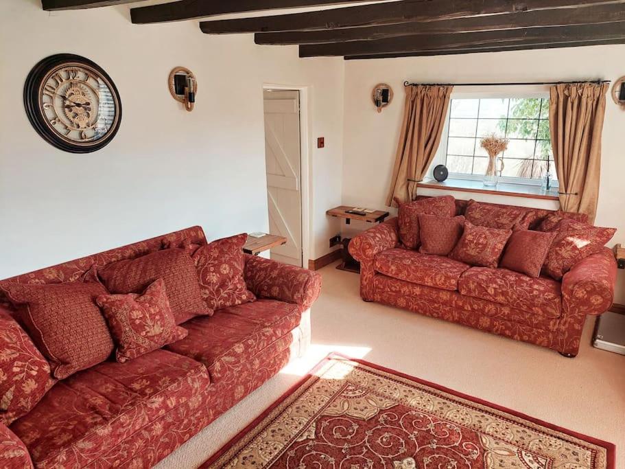 Three-Bedroom House photo 3