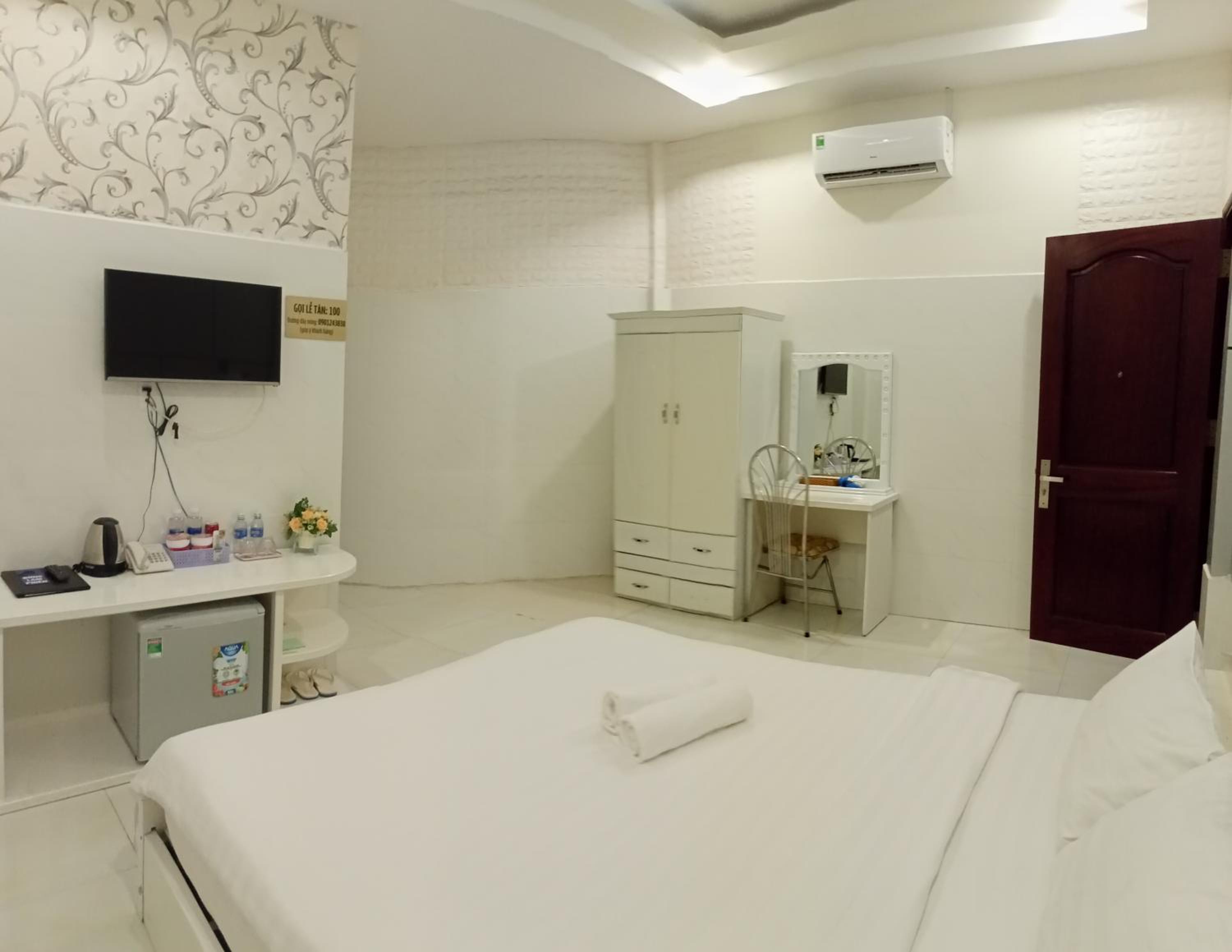 Deluxe King Room photo 3