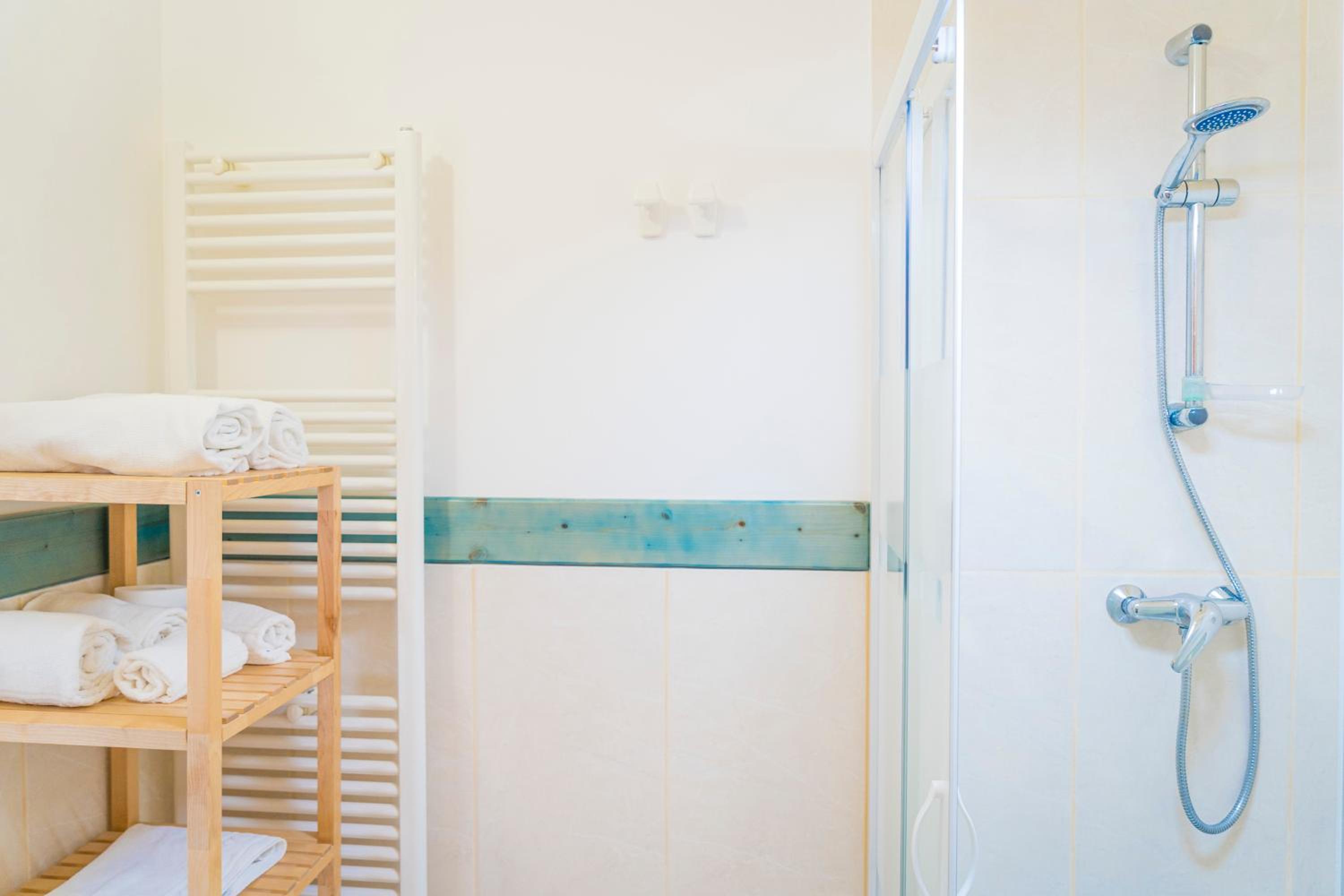 Double Room with Sea View - Photo 3