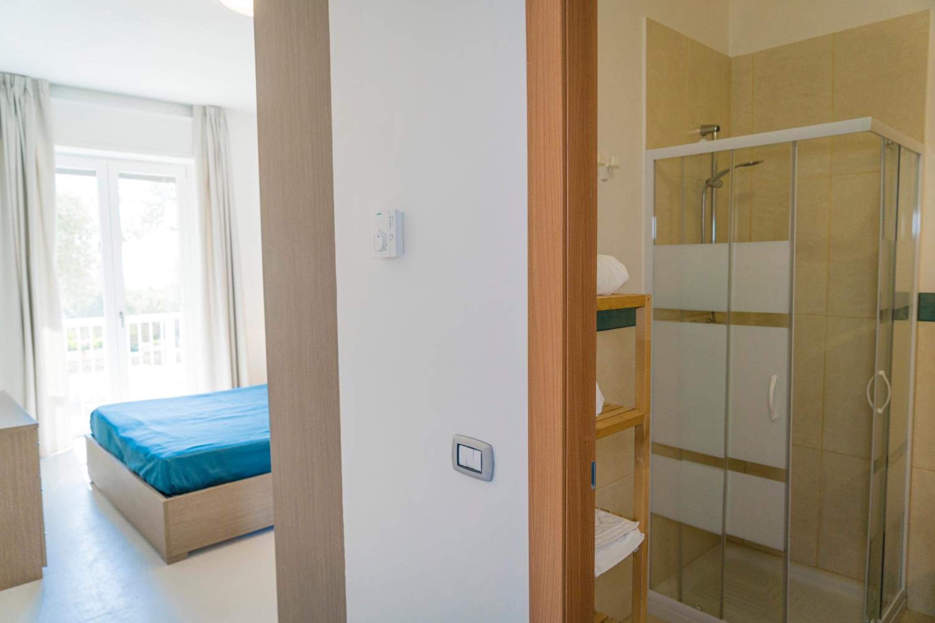Double Room with Sea View - Photo 7