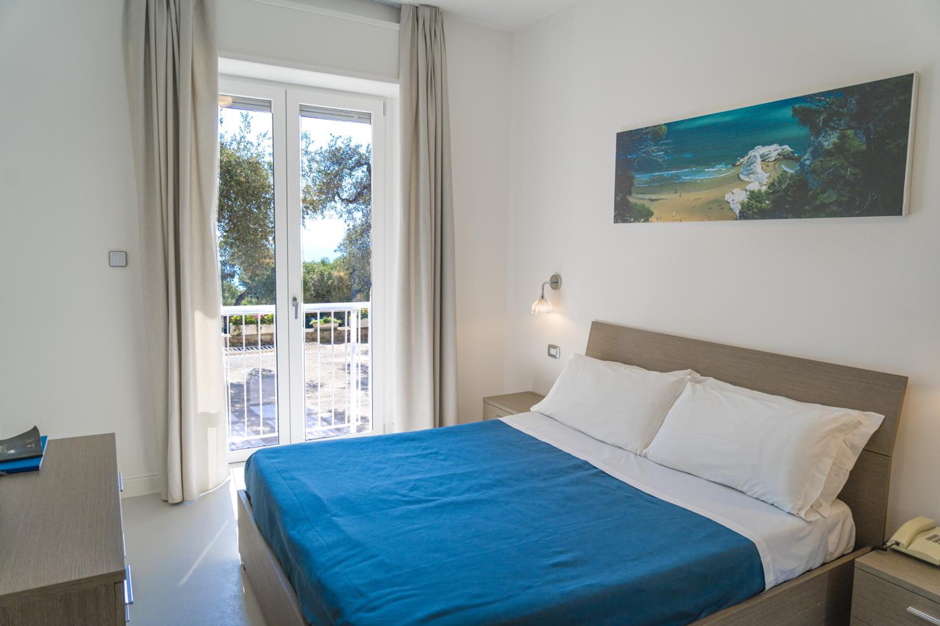 Double Room with Sea View - Photo 1