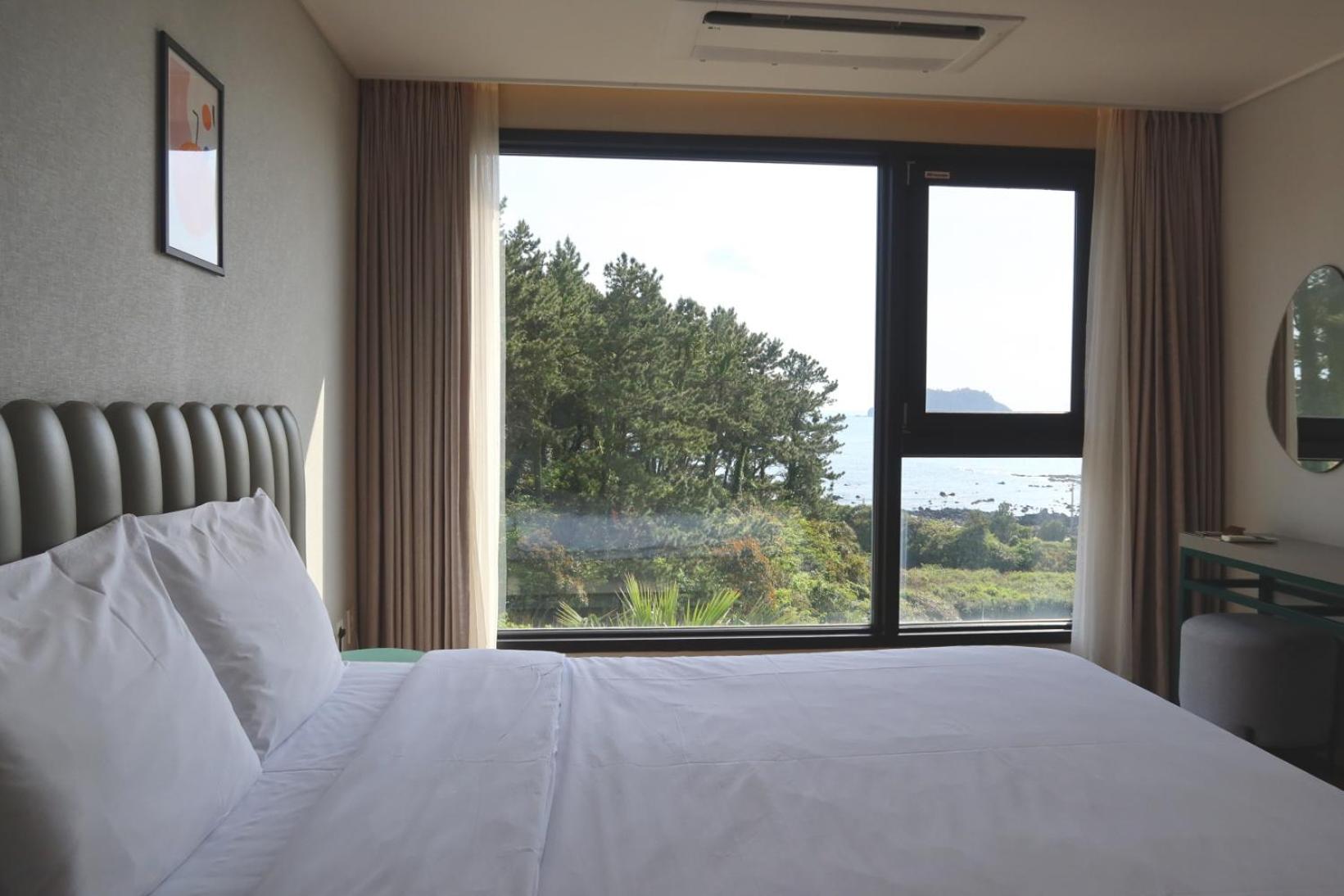 Standard Queen Room - Photo 4