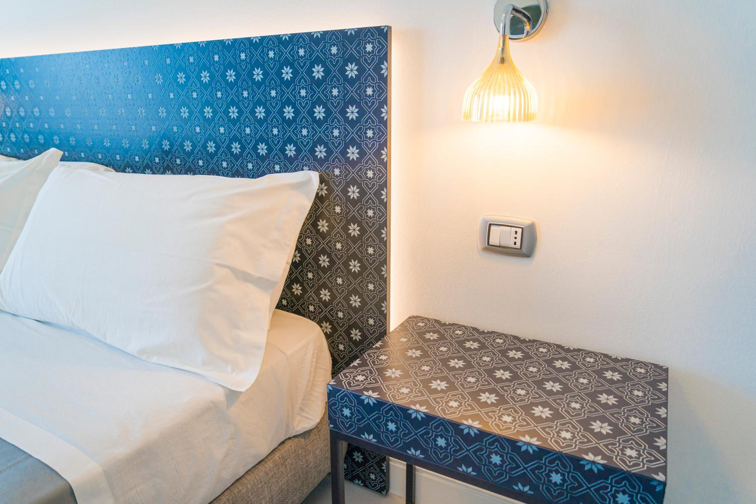 Superior Double Room with Balcony and Sea View - Photo 4