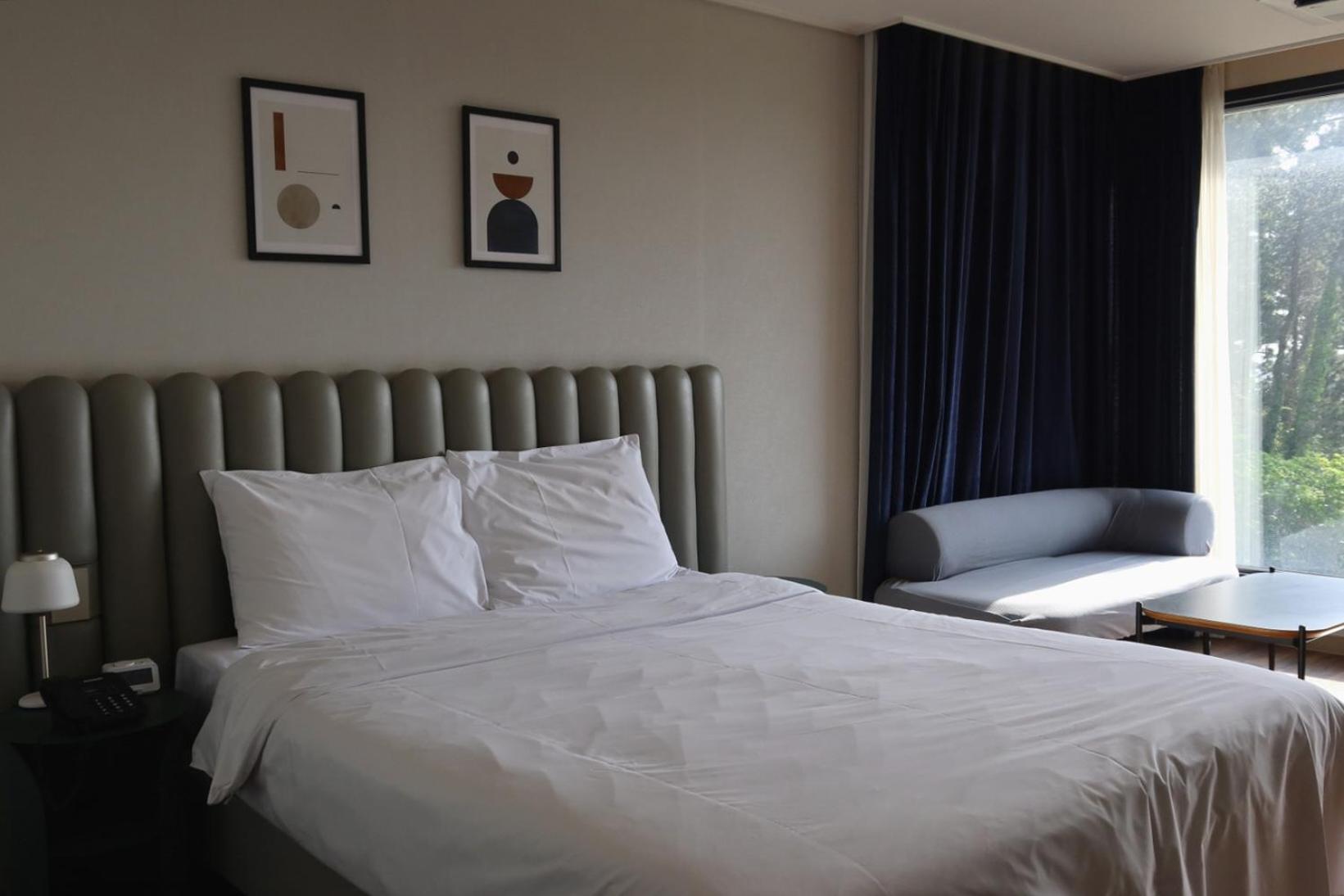 Deluxe Double Room - Photo 10