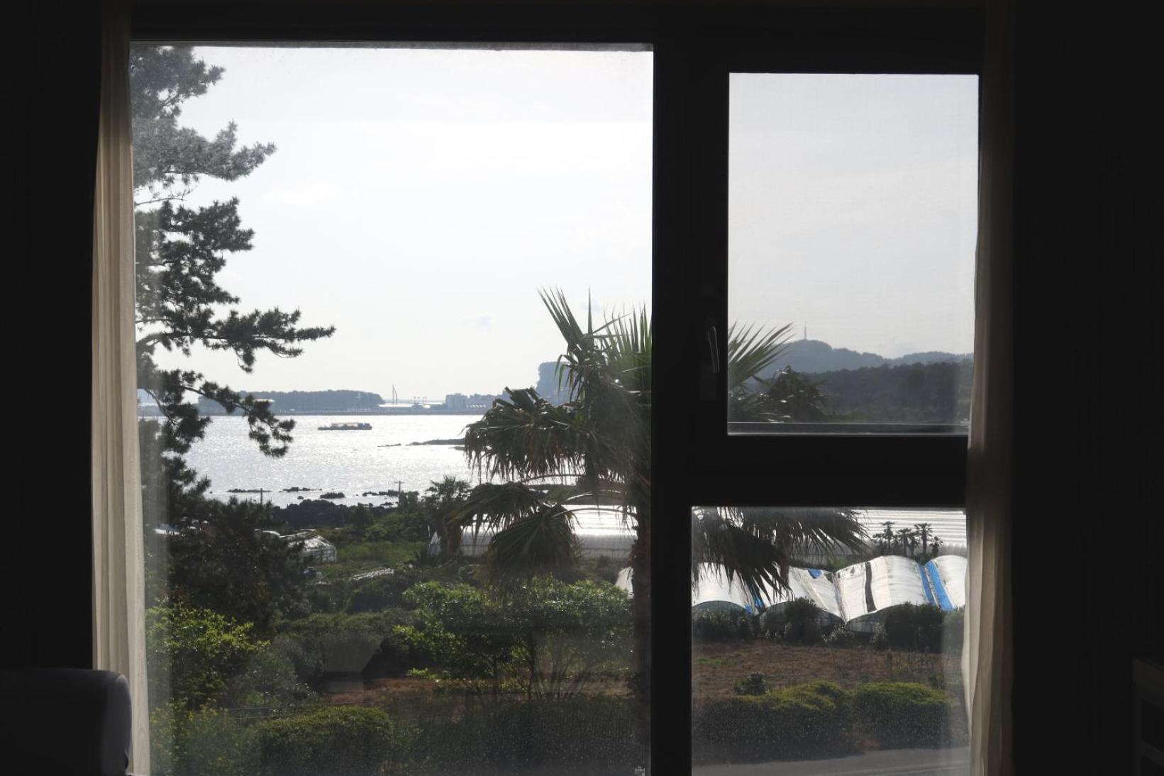 Deluxe Double Room - Photo 9