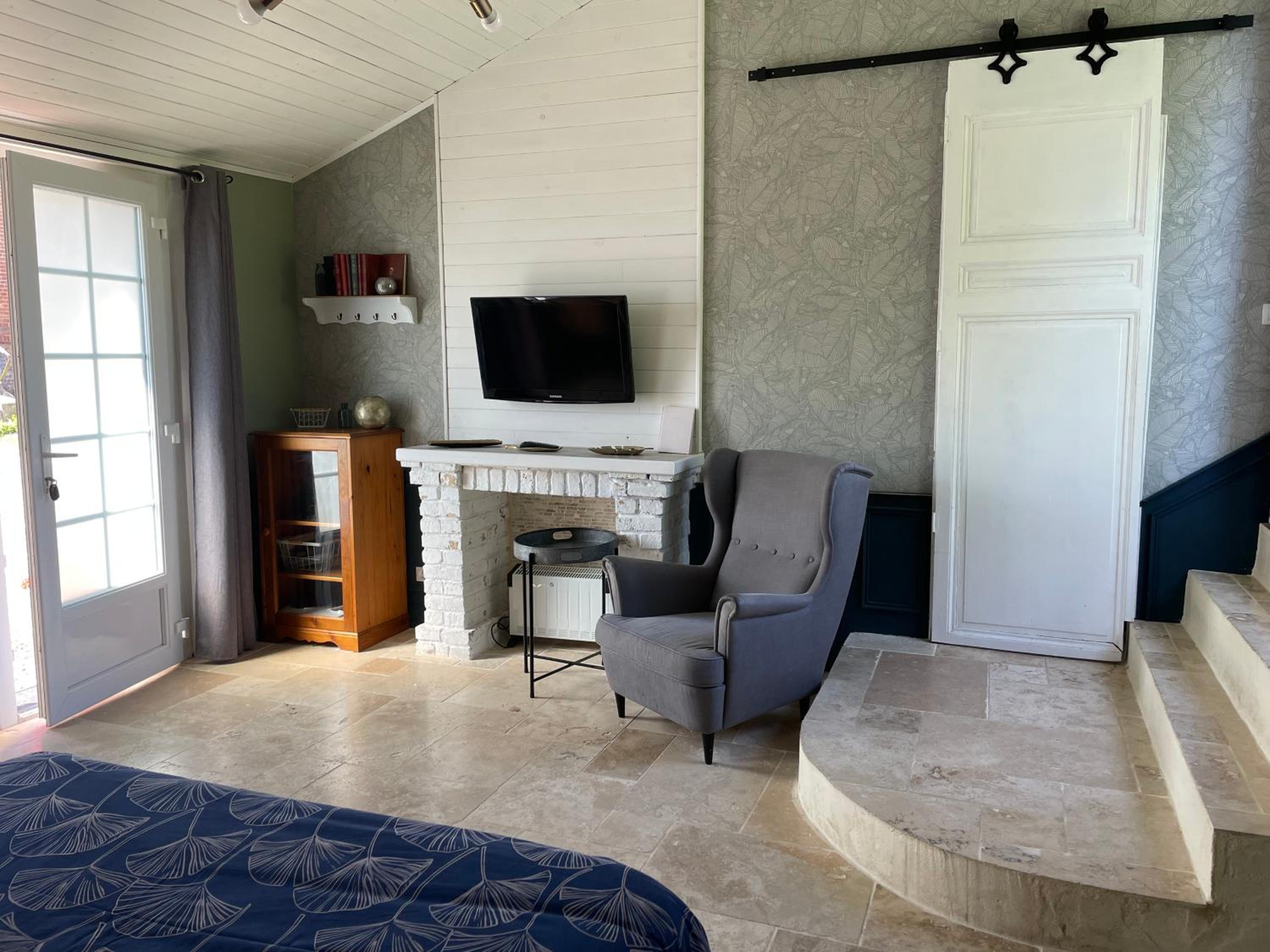 Double Room with Park View - Photo 5