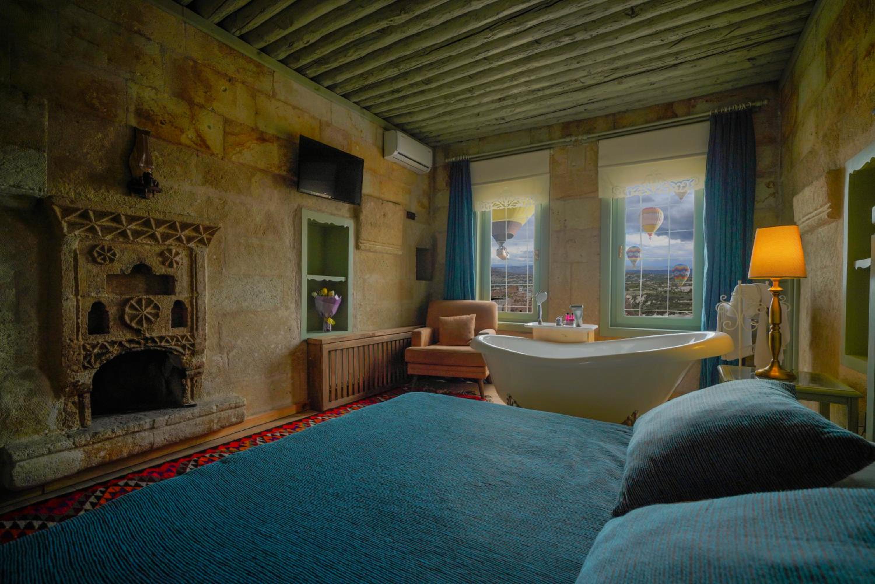 Hezen King Suite photo 1