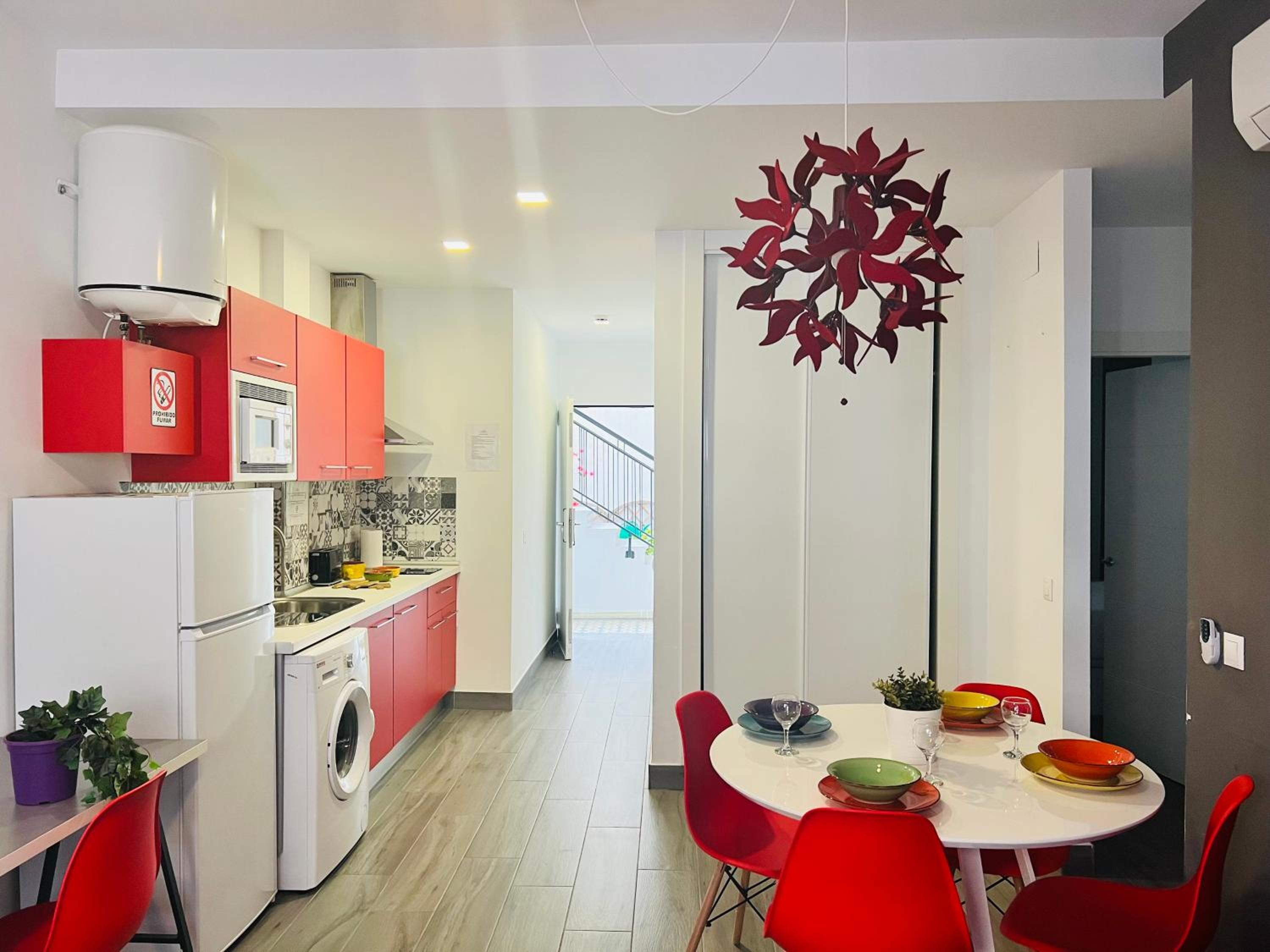 Two-Bedroom Apartment - Photo 5