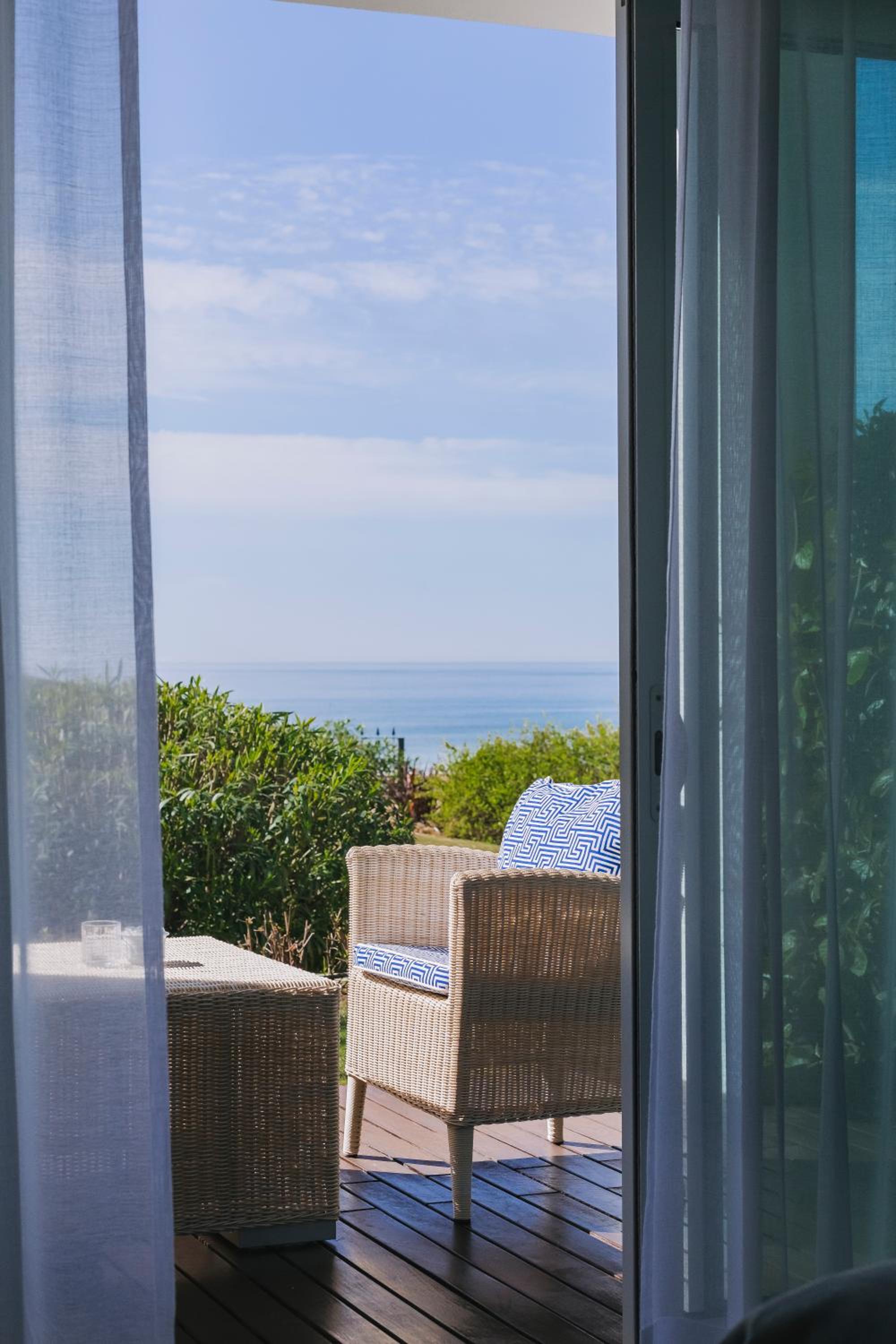 Deluxe Double Room with Sea View photo 2