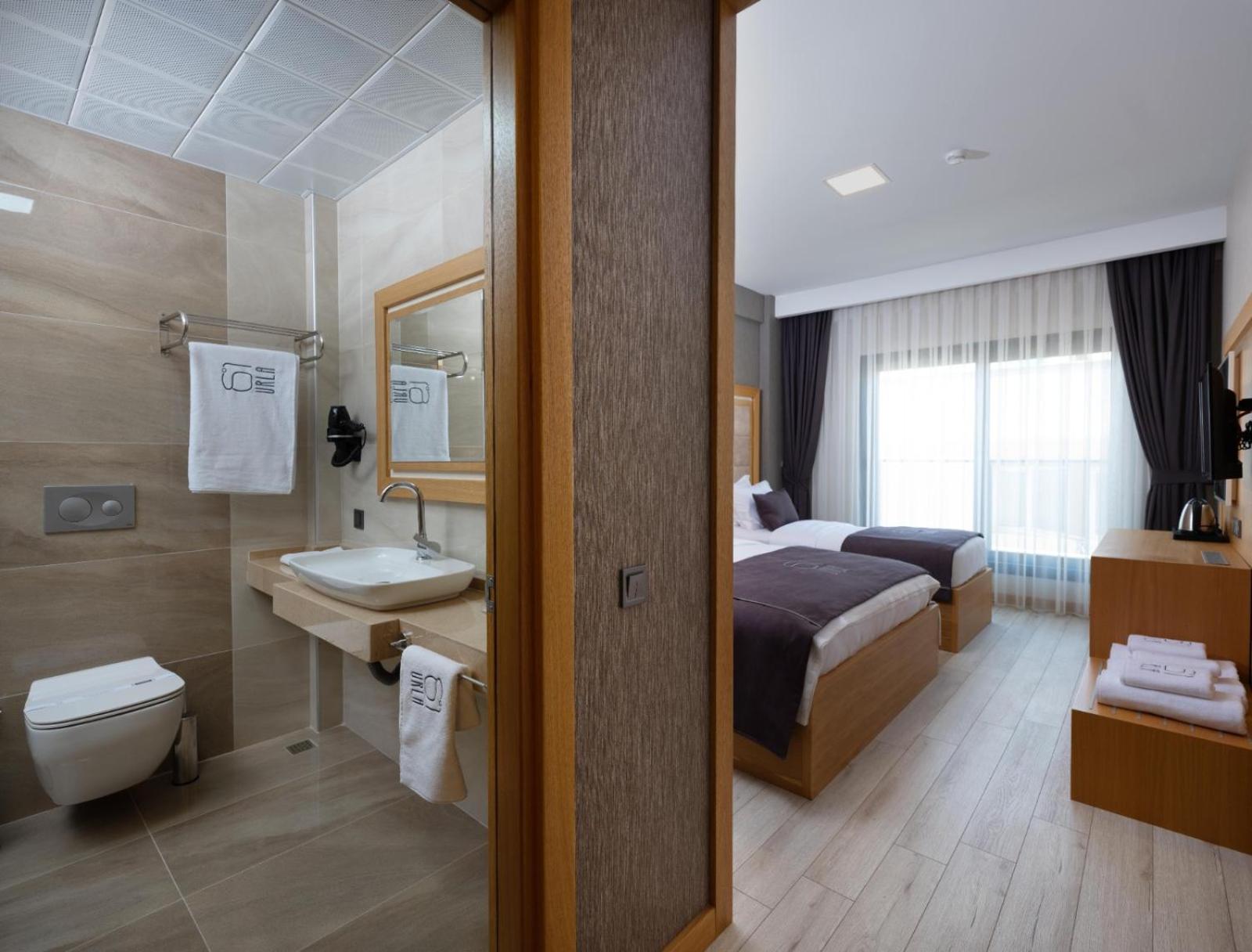 Standard Triple Room - Photo 3