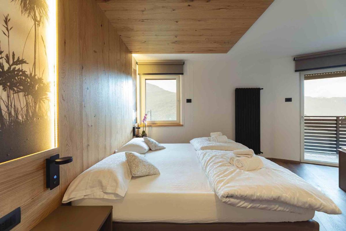 Queen Room with Spa Bath