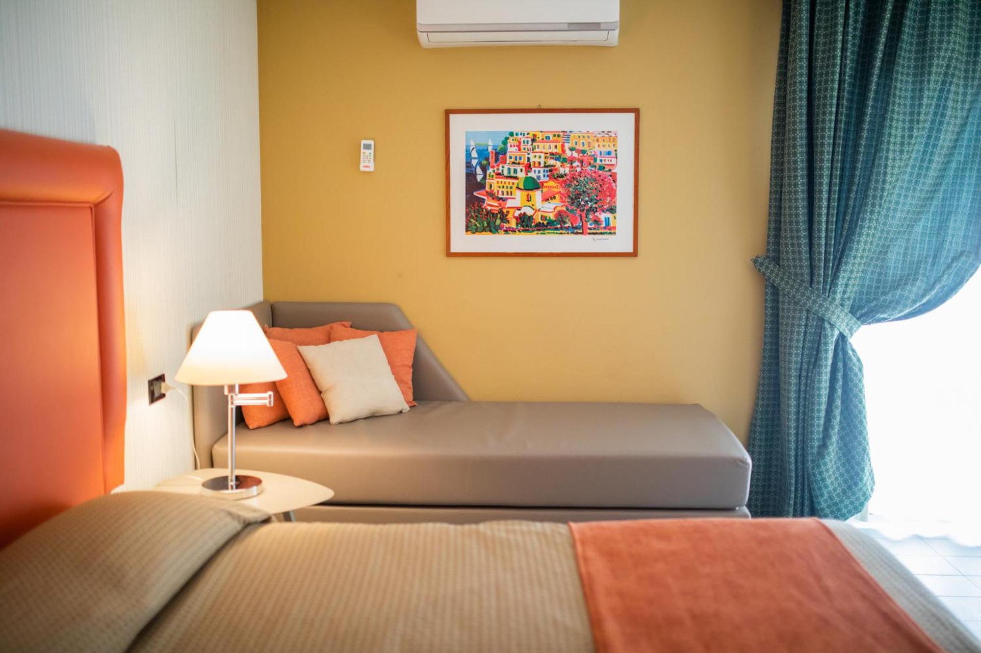 Triple Room - Photo 10