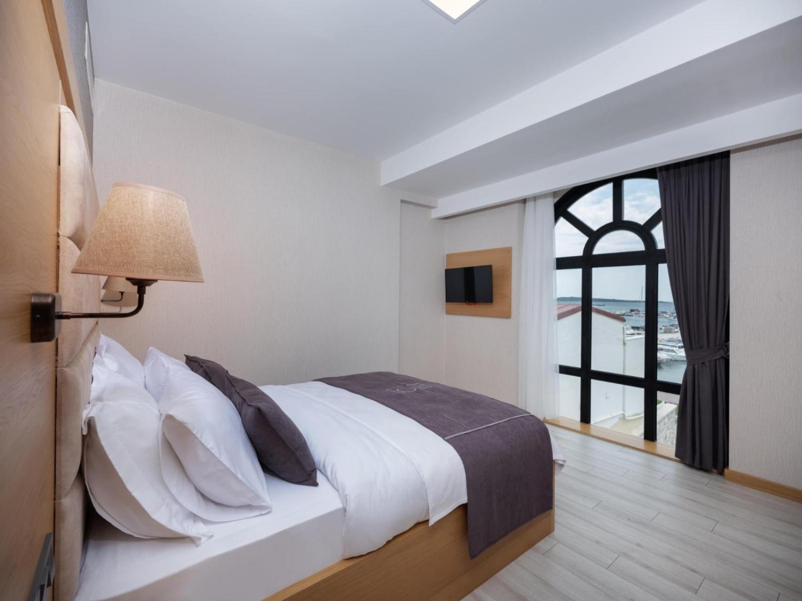 Suite with Sea View - Photo 1