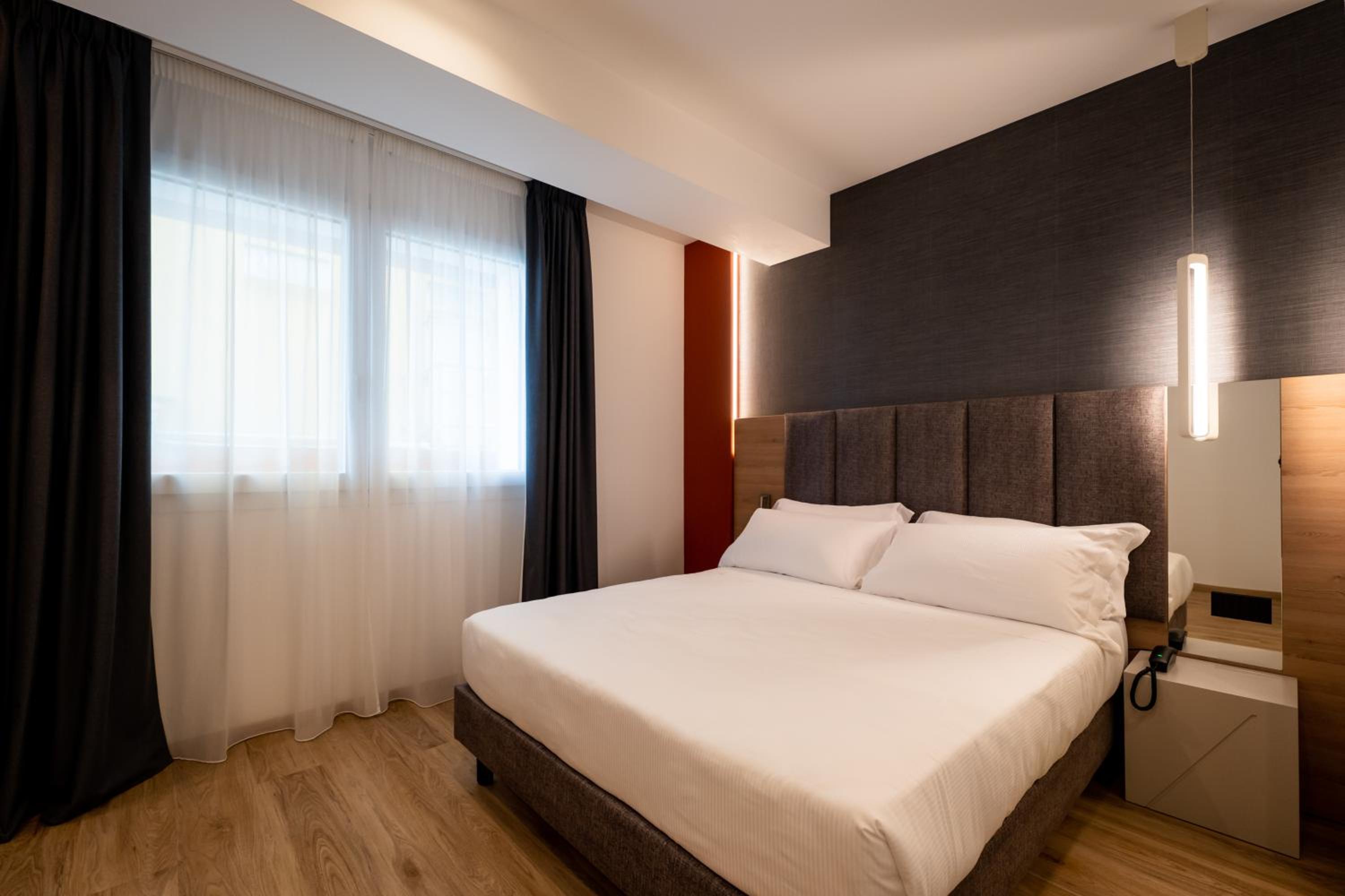 Classic Double Room - Photo 3